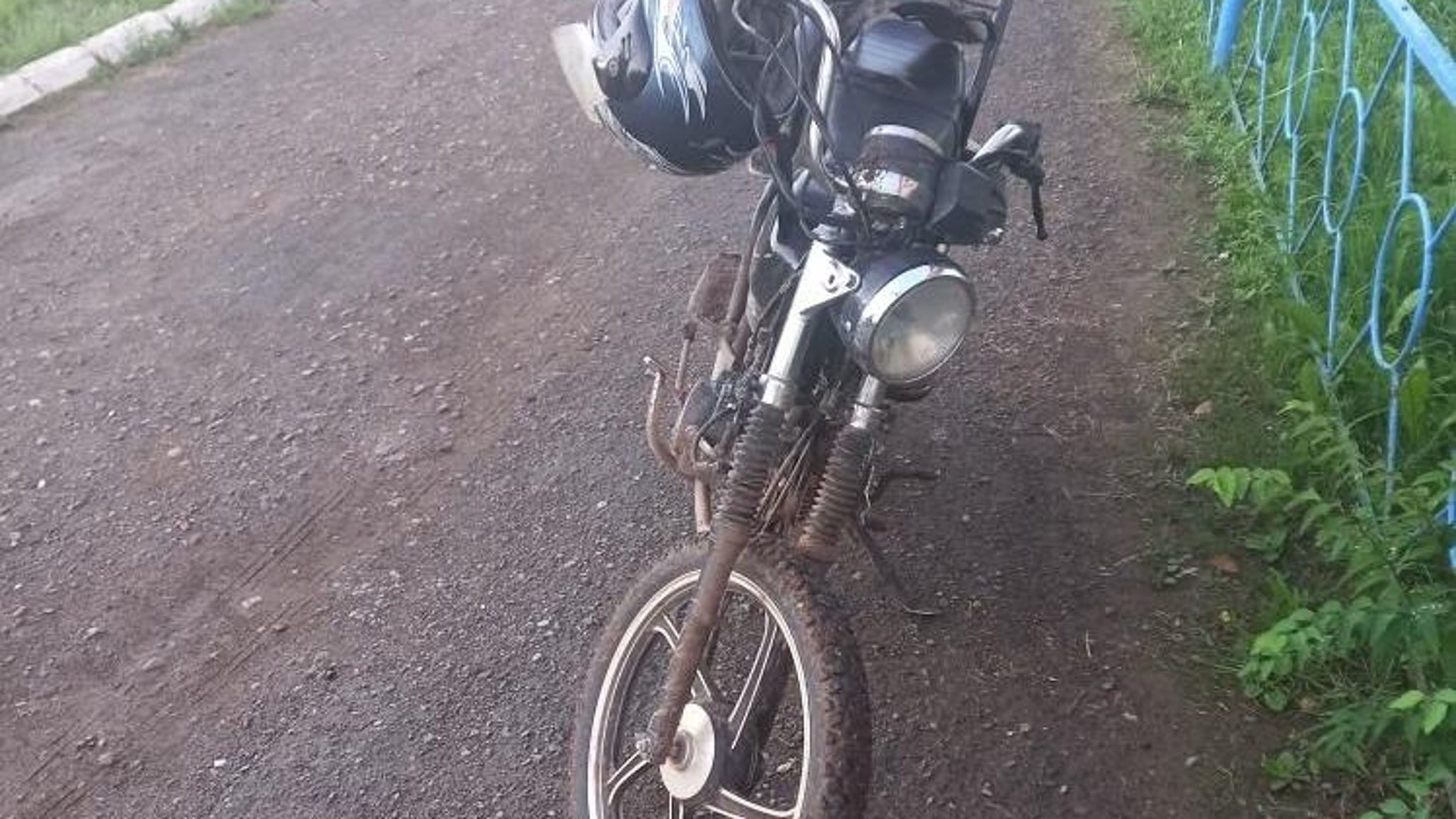 Двое подростков на мопеде попали в ДТП в Дебесах