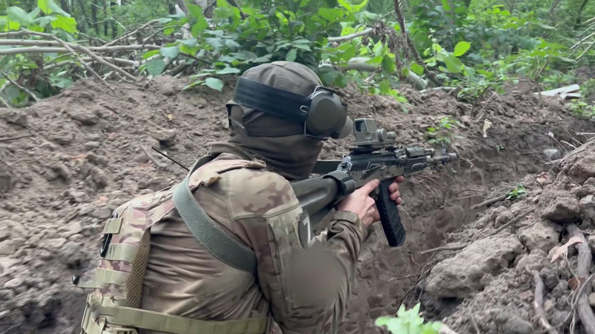 Украинские военные нанесли удар по зернохранилищу в ЛНР
