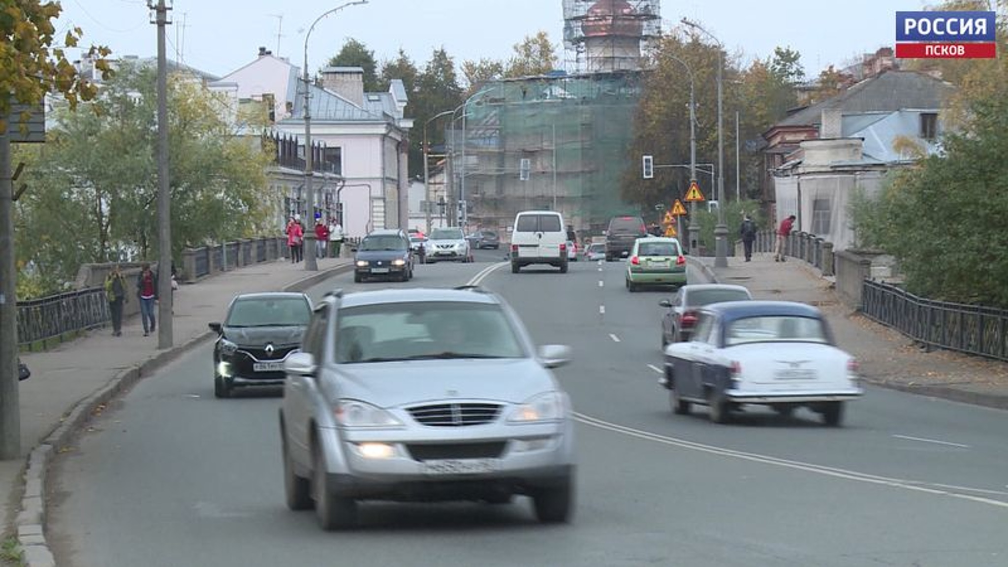 Движение по обновленному Троицкому мосту планируют открыть уже в октябре