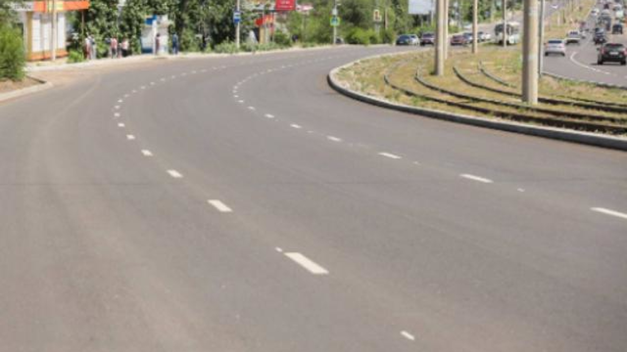 В Улан-Удэ подрядчики устраняют дефекты на дорогах