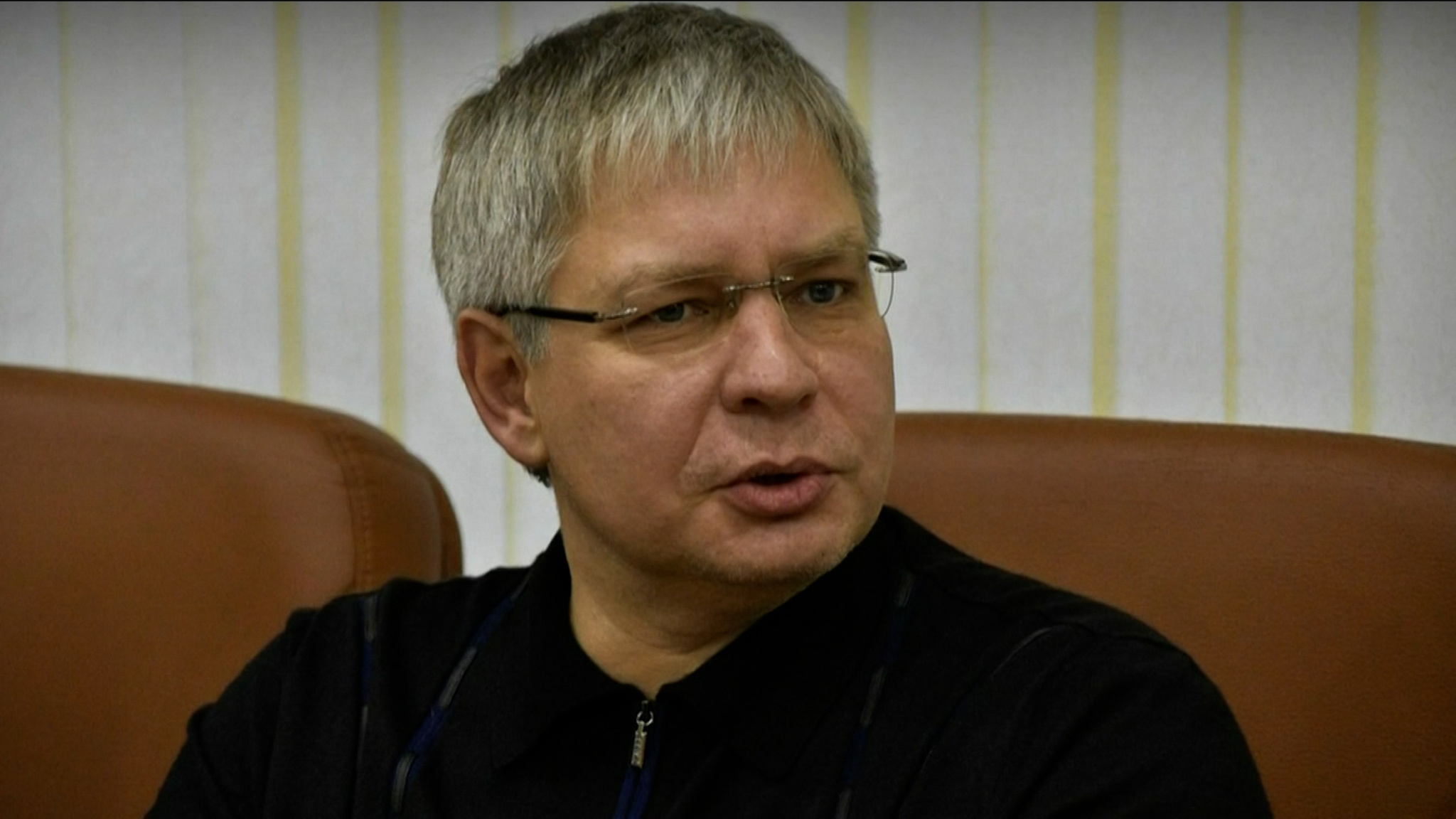 Экс-депутат, преследовавший неугодных коллег и журналистов, попал под следствие