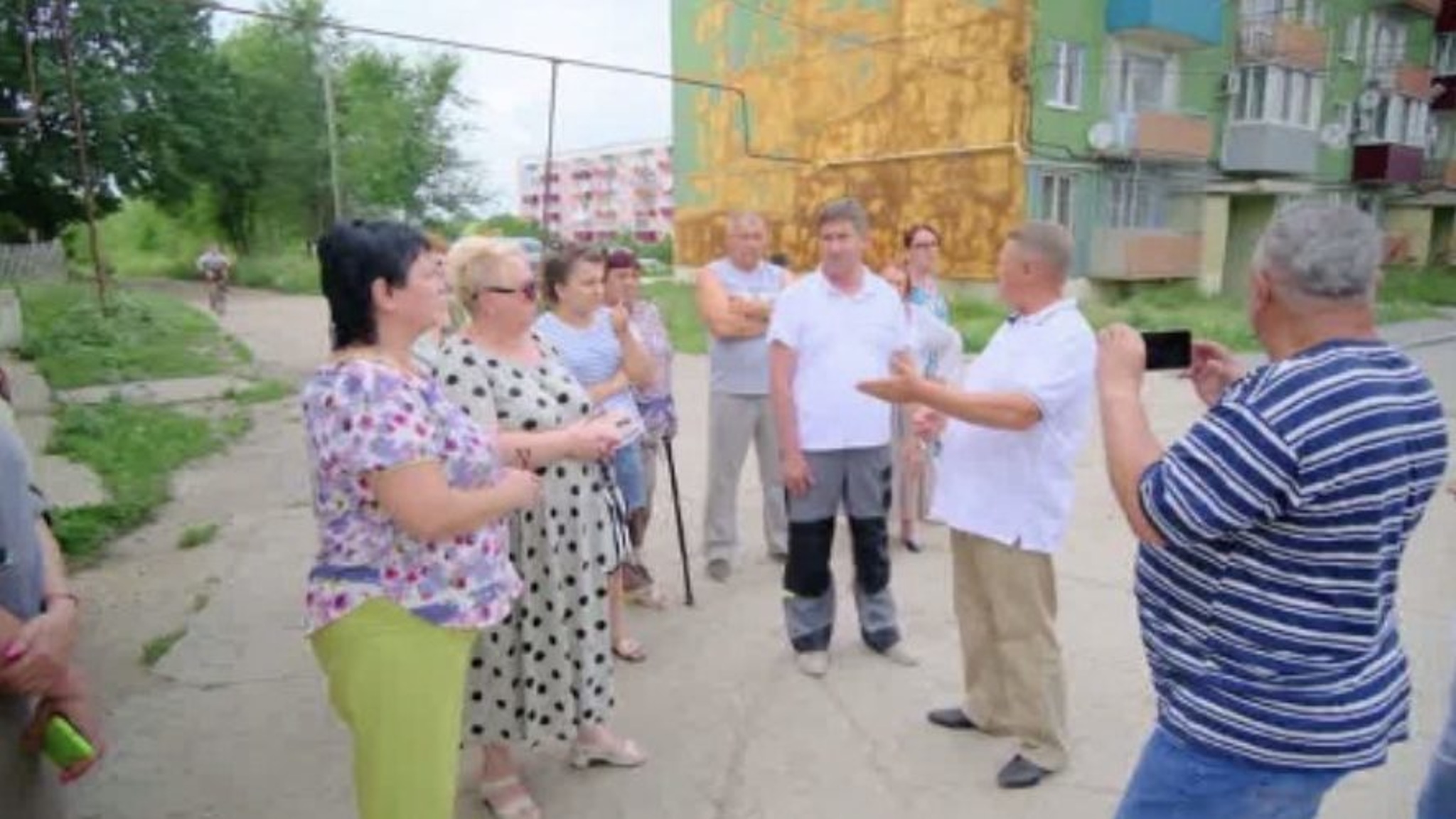 Николай Панков с рабочим визитом посетил военный городок в Вольске и поселок Клены