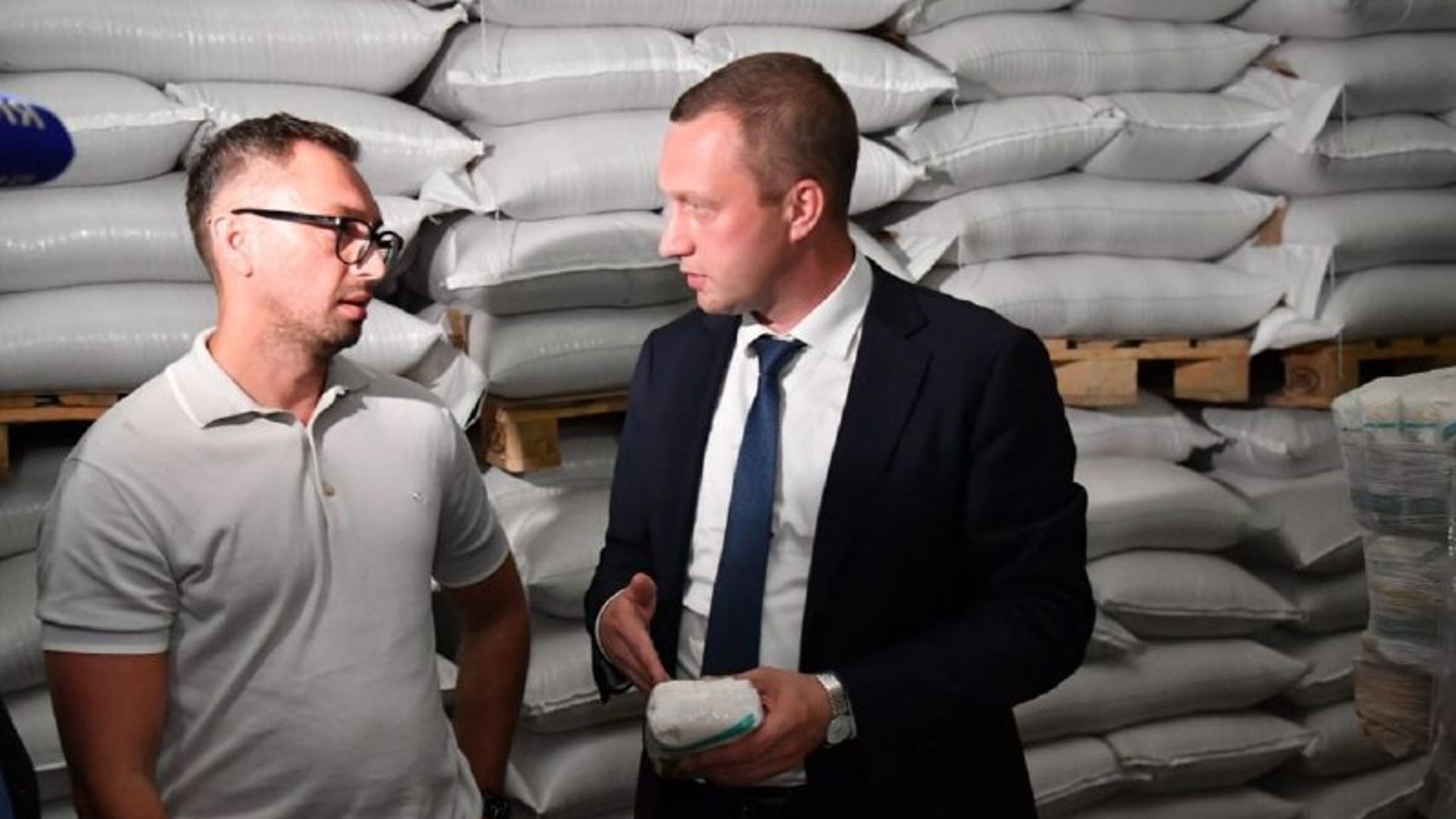 Роман Бусаргин посетил Урбахский комбинат хлебопродуктов