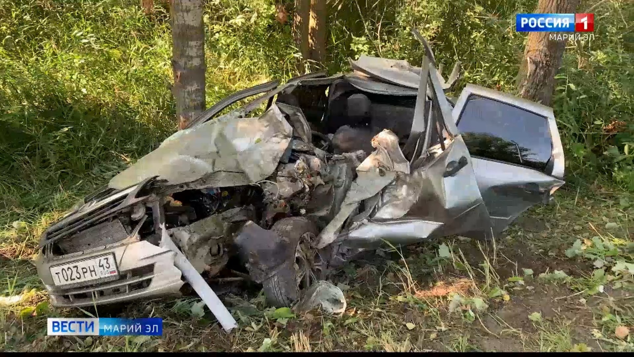 Погиб водитель, въехавший в дерево под Йошкар-Олой