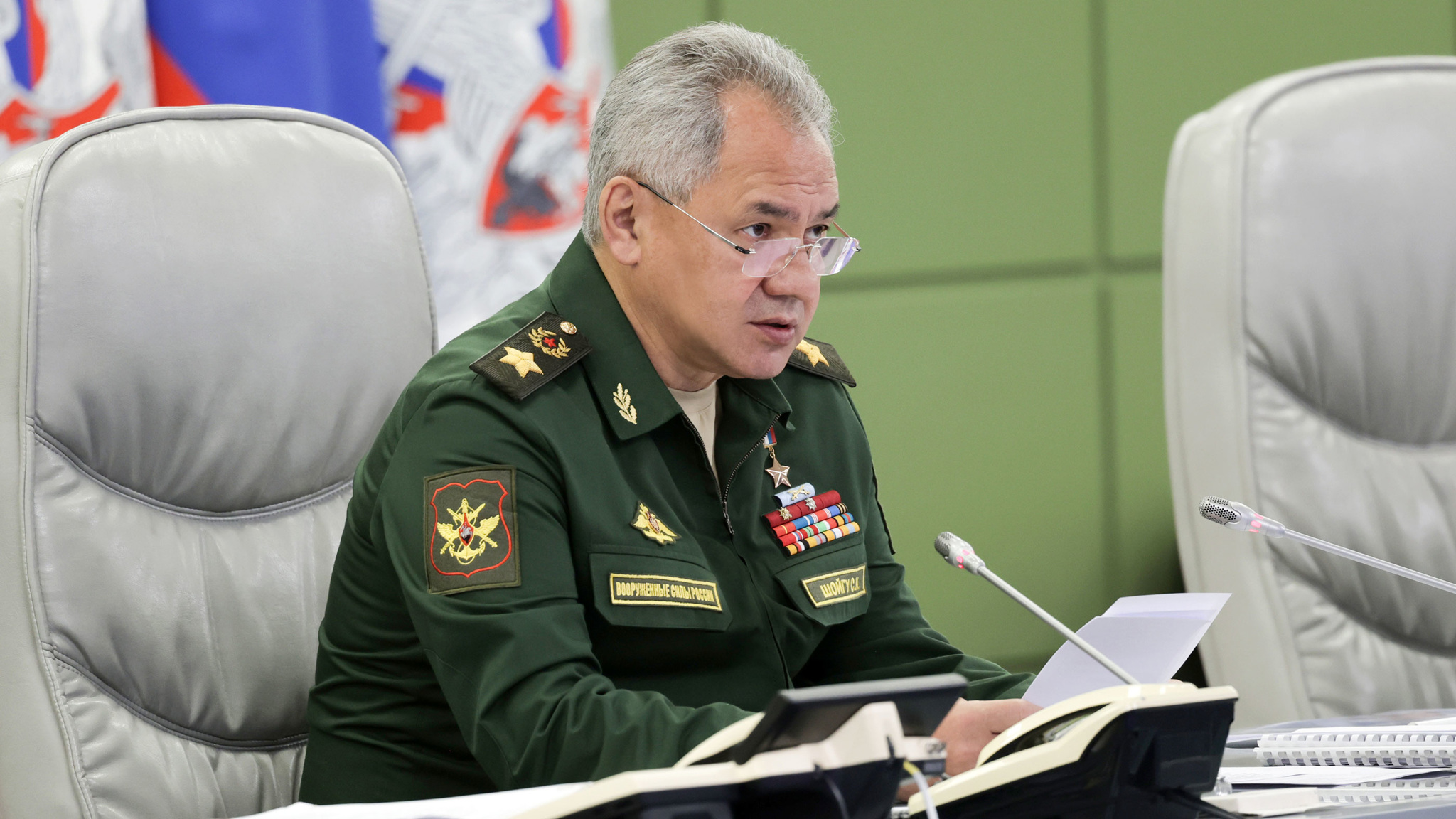Шойгу поздравил десантников и рассказал о ходе спецоперации