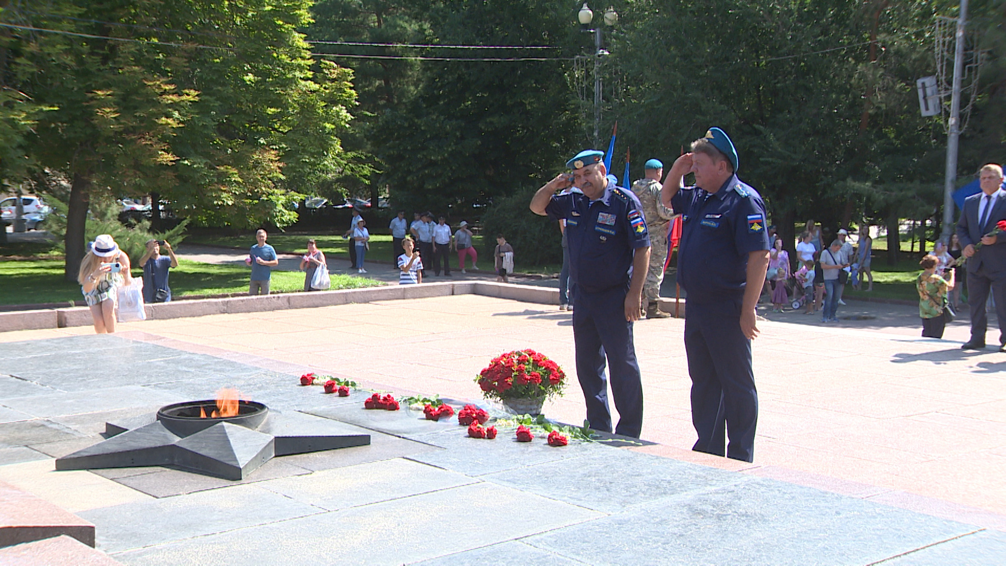 Волгоградцы отмечают День Воздушно-десантных войск