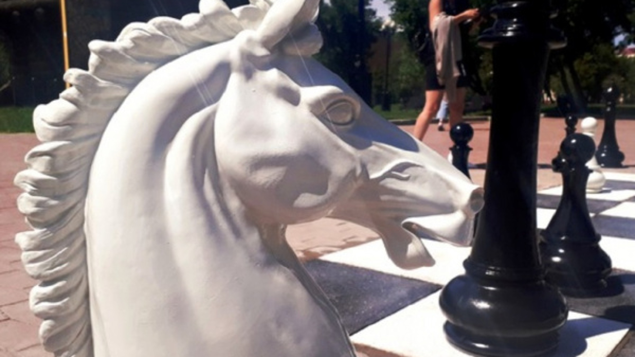В сквере у костромской Филармонии пройдёт игра в "живые шахматы"