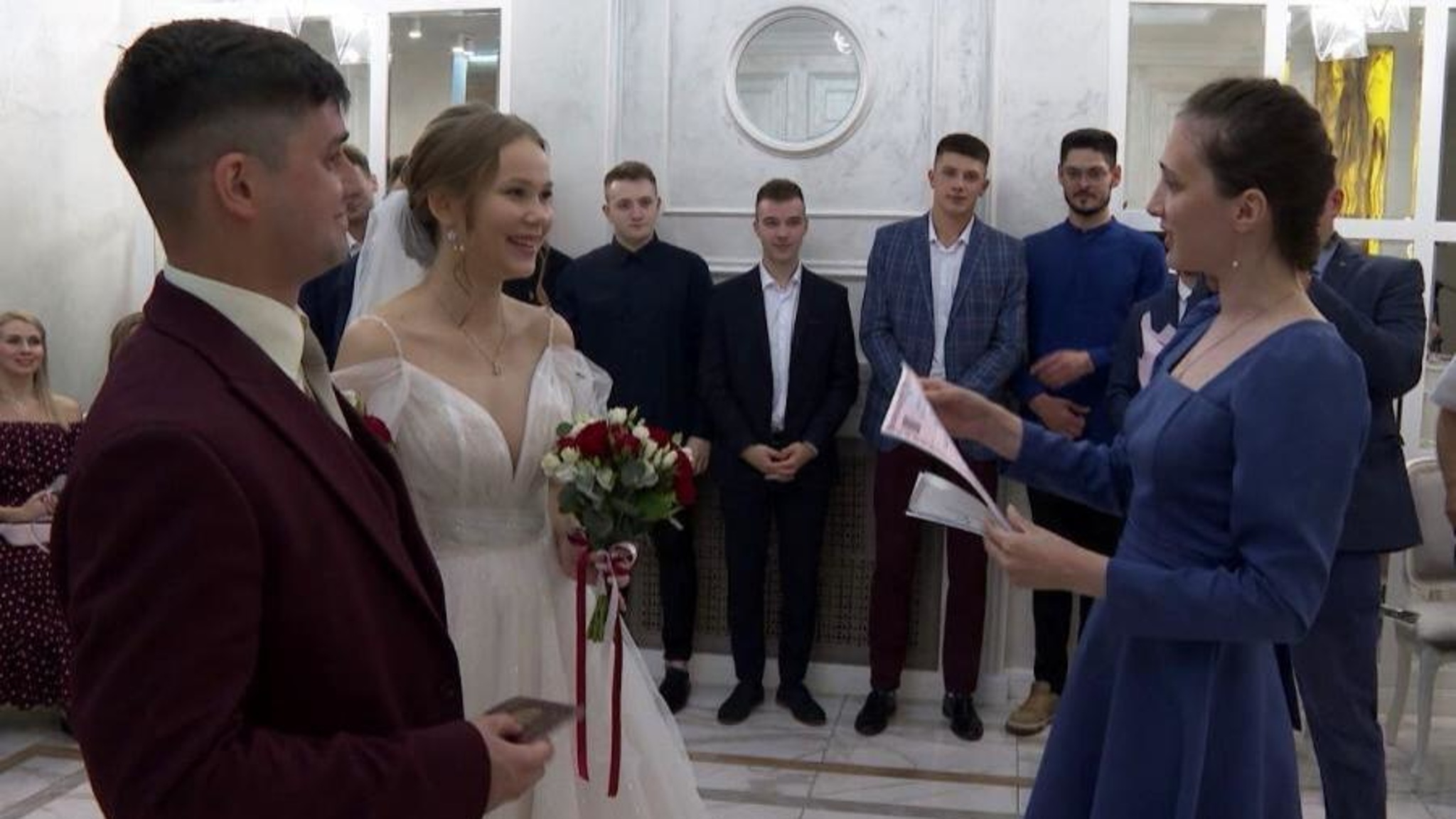 В Архангельске молодожены могут пройти бесплатное обследование