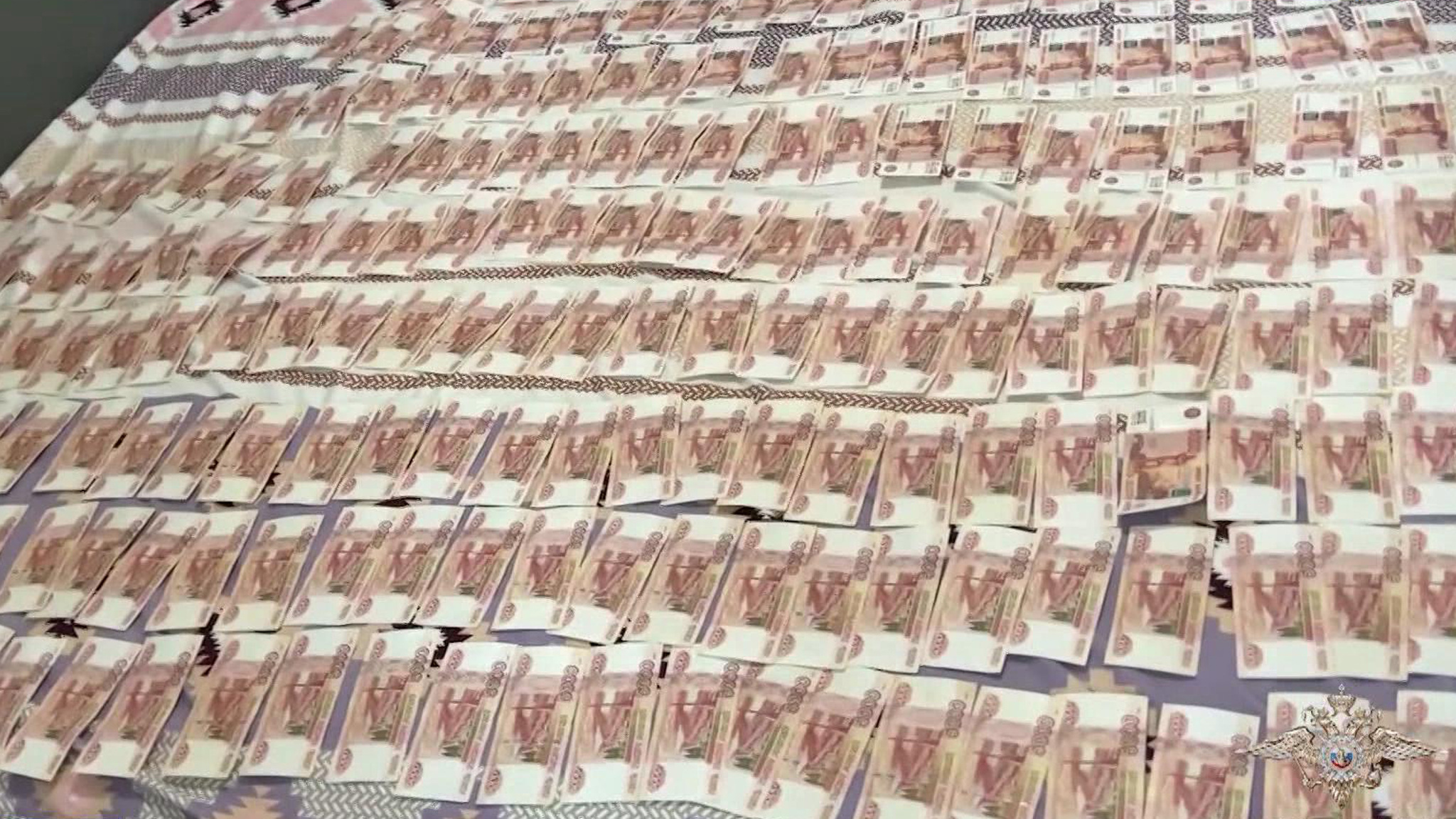 Мошенники организовали в Москве сеть нелегальных обменников валюты