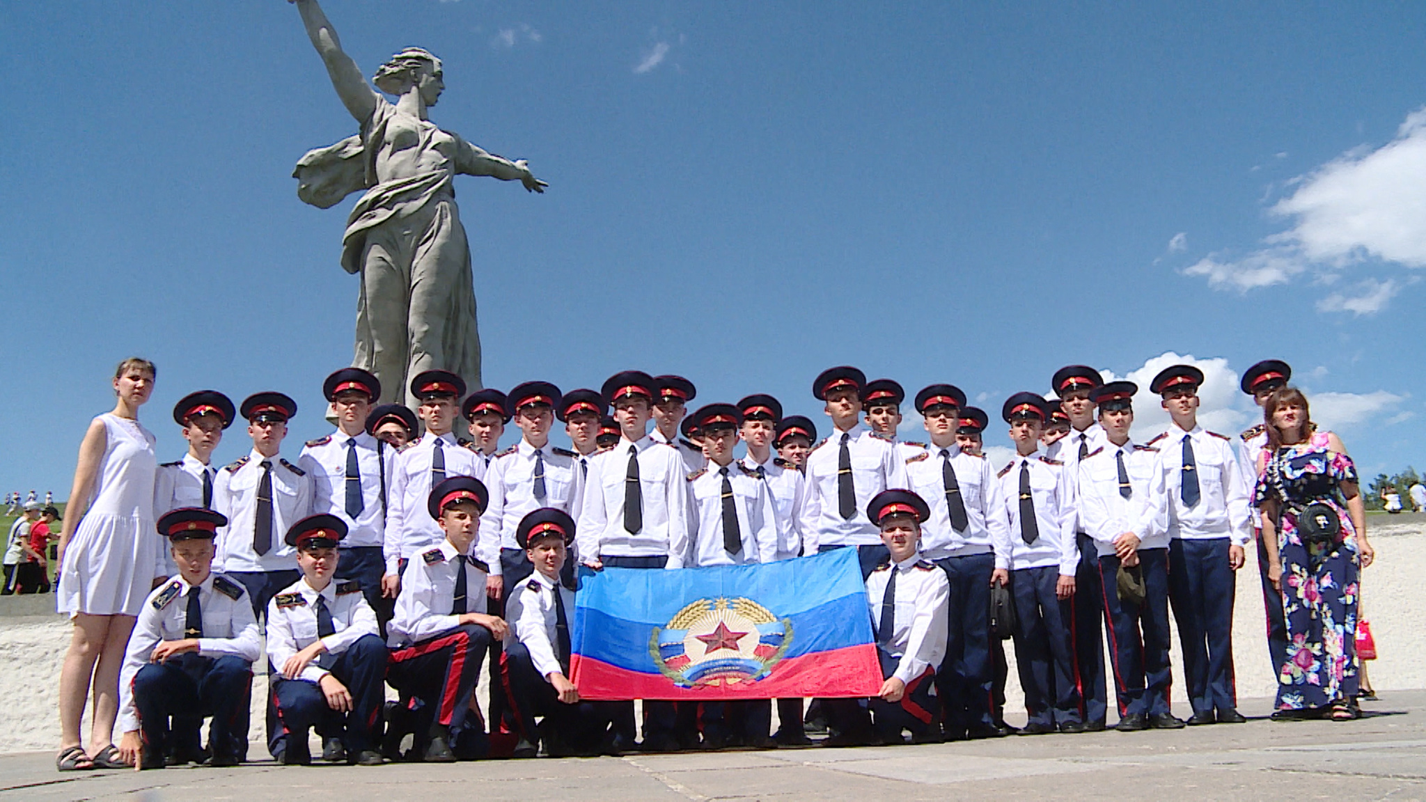 Луганские кадеты посетили Мамаев курган