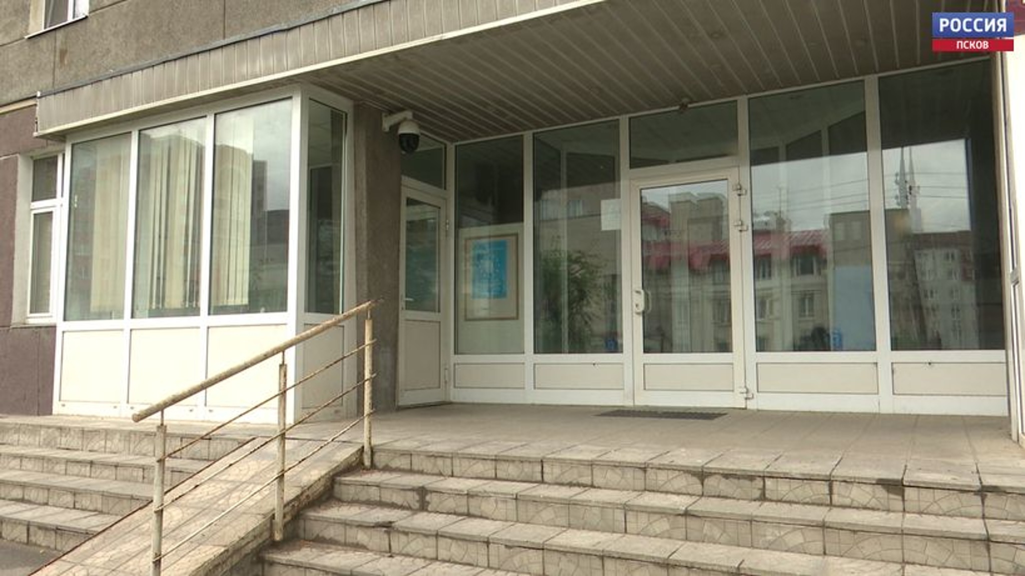 Латвийское Правительство обязывает власти на местах предоставить им справки об утилизации советских мемориалов