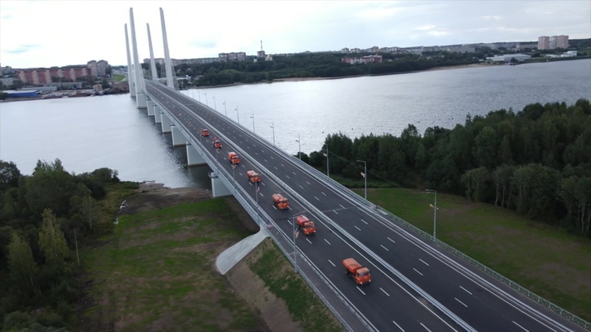 Череповец избавится от километровых пробок после открытия нового моста