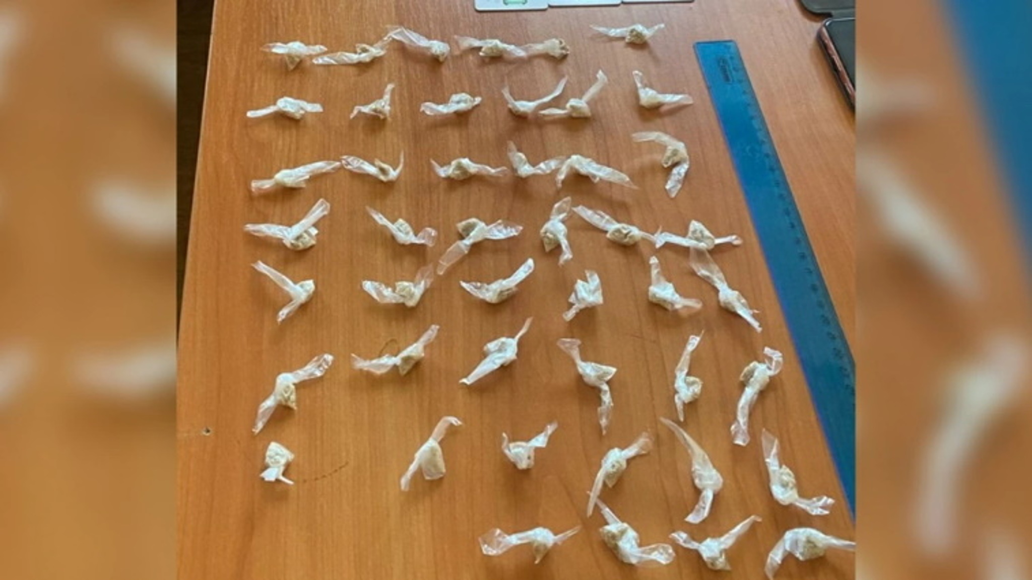 Прятала героин на кладбище в Благовещенске: амурские полицейские задержали торговку из Хабаровска