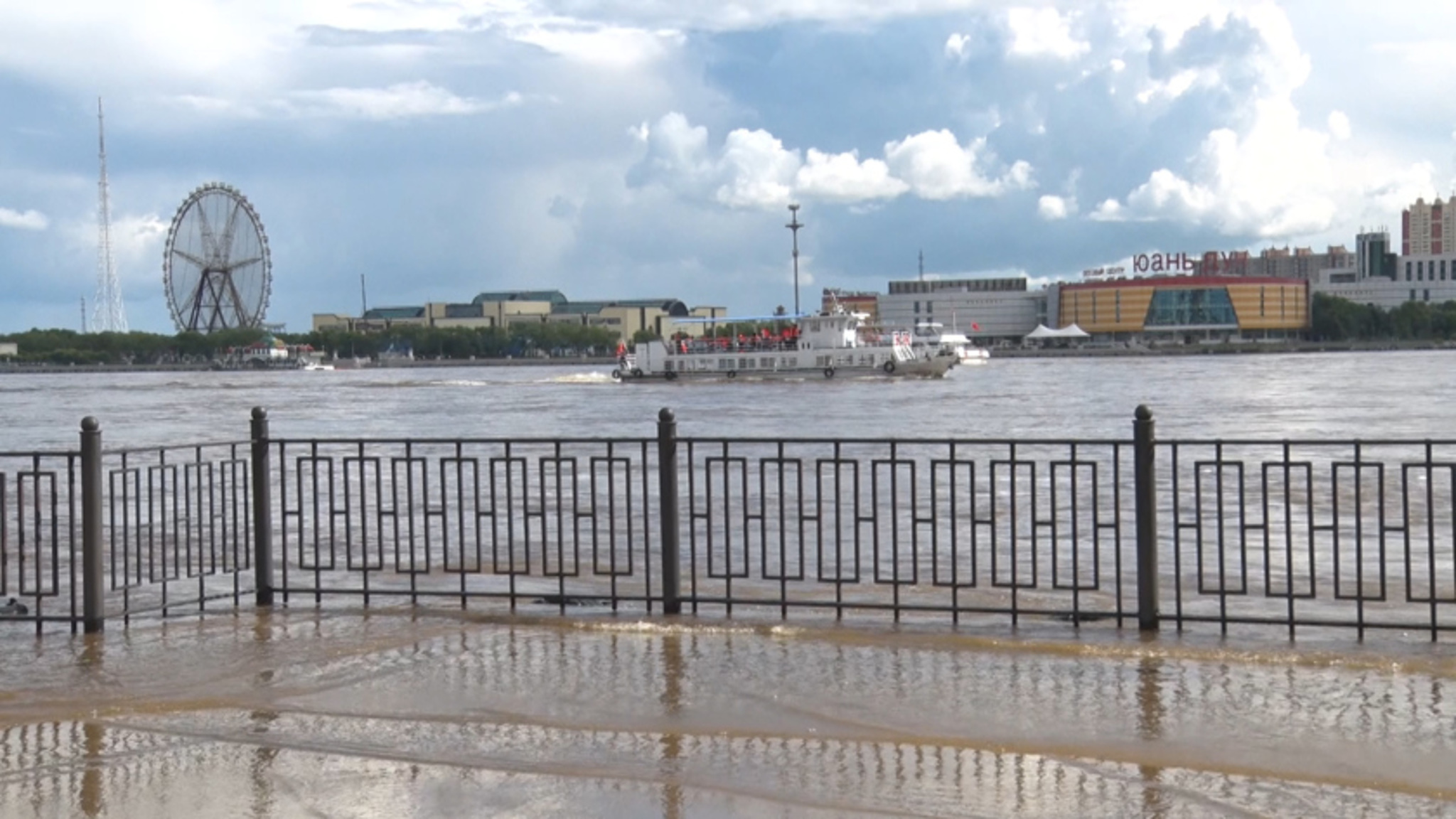 Гребень паводка смещается к центральным районам Приамурья