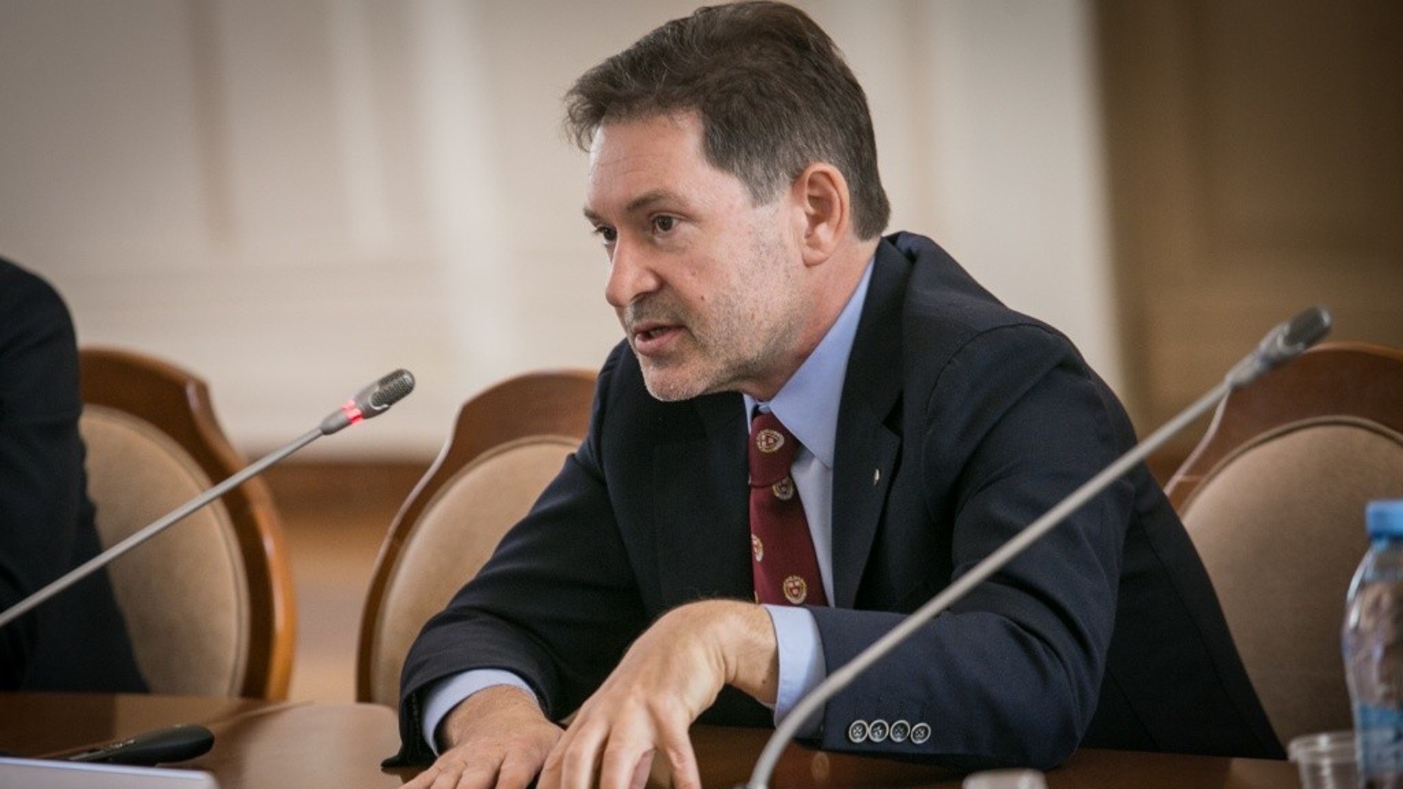 Безруков: система в США рискует стать неуправляемой