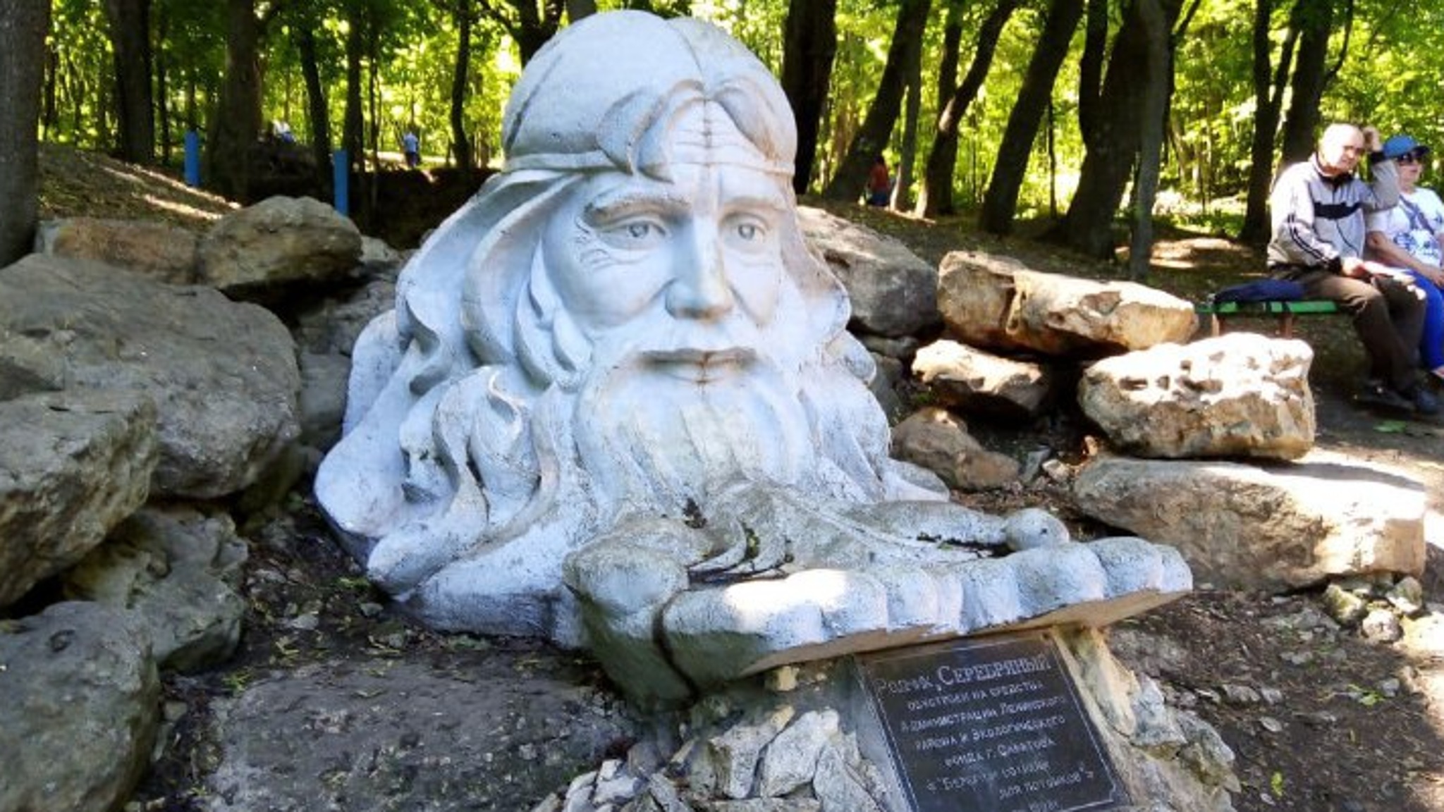 На Кумысной поляне открыты благоустроенные родники и новые беседки