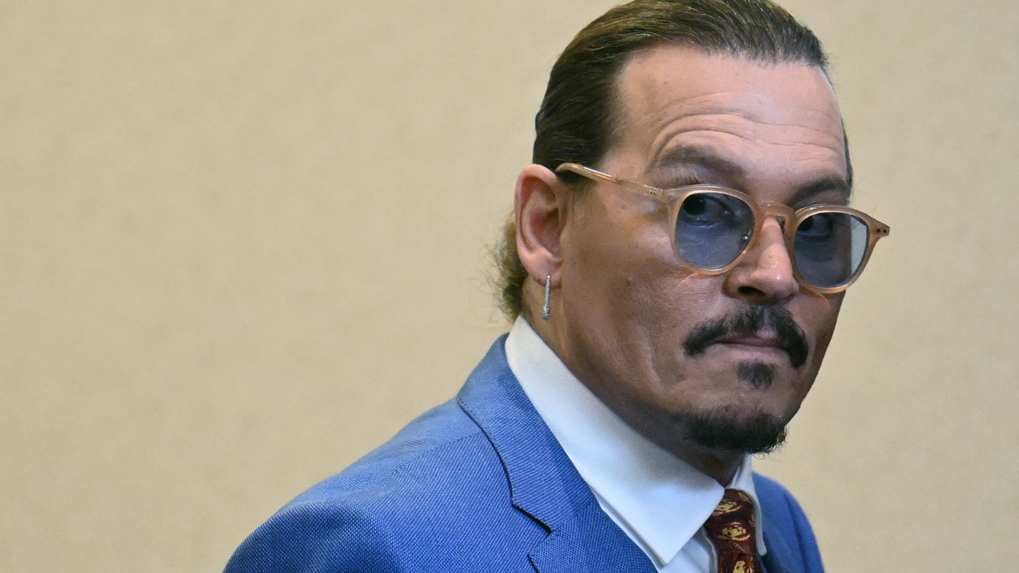 Джонни Депп сломал лодыжку