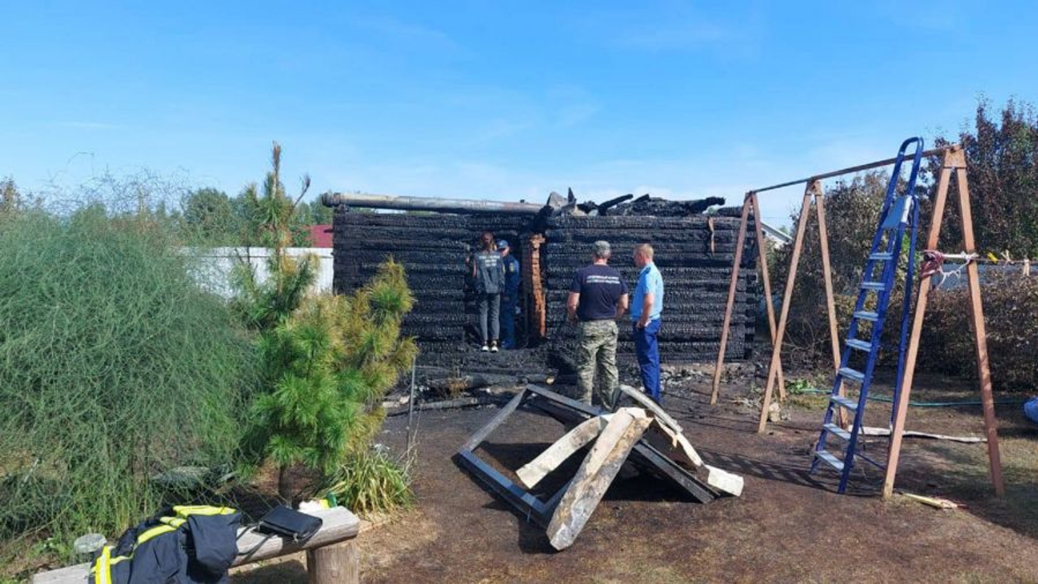 В Ярославской области при пожаре погибли двое детей и женщина