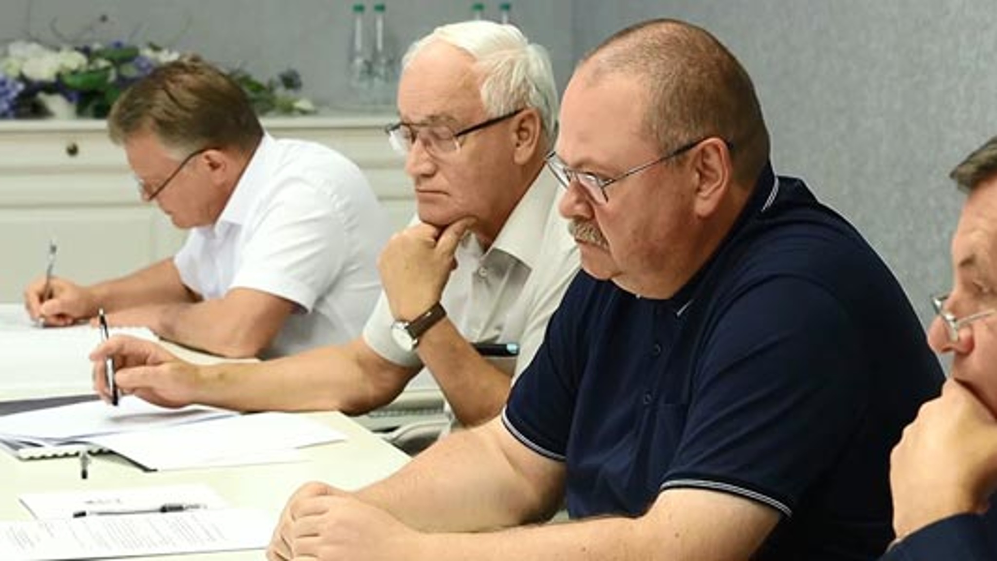 Губернатор провел рабочую встречу с главой Росавтодора