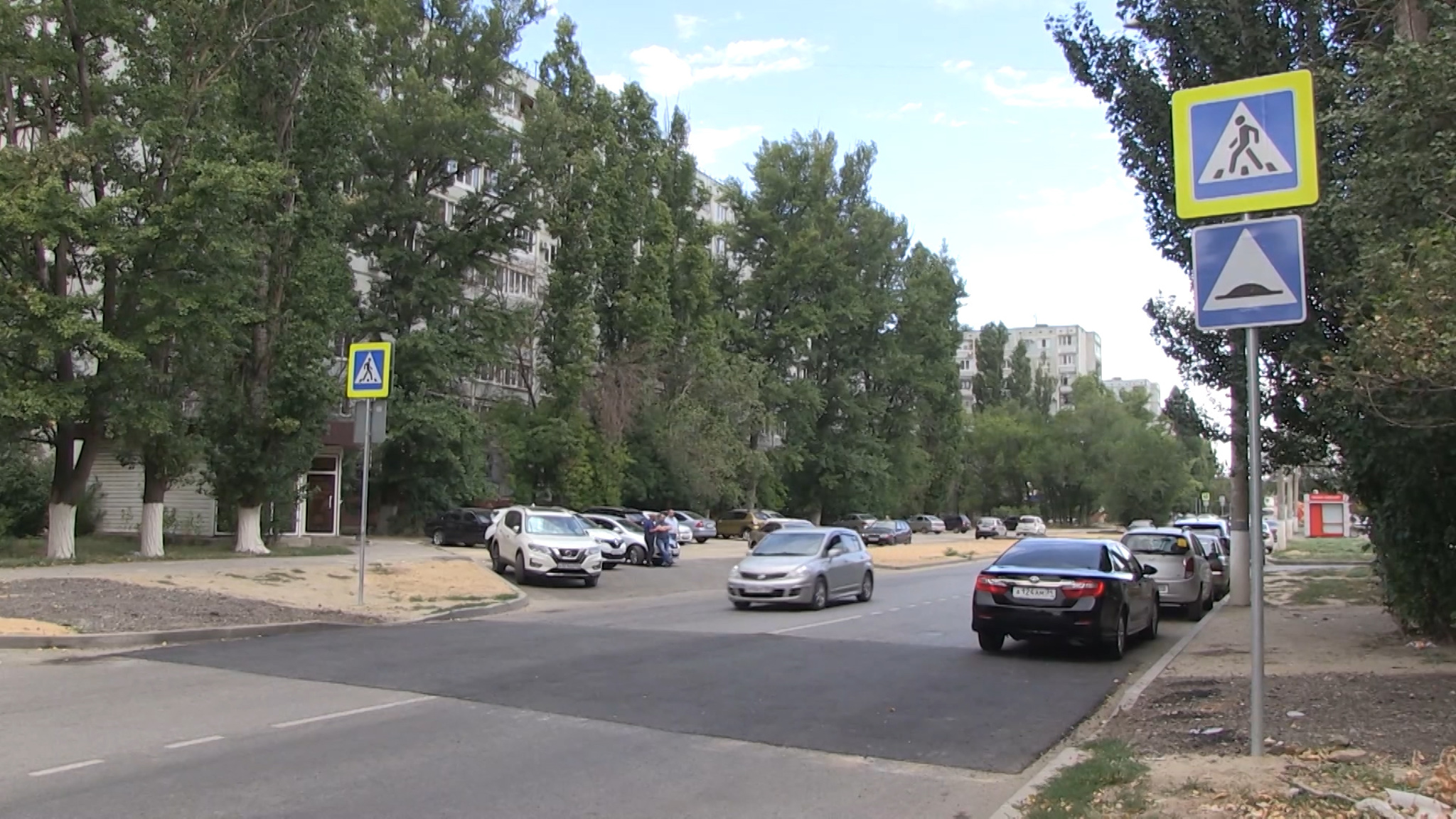 Волгоградские полицейские проверяют безопасность дорожного движения около школ