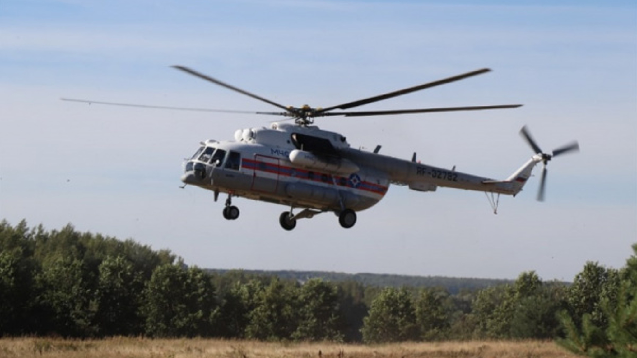 Вертолеты привлекли к тушению лесного пожара в Нижегородской области
