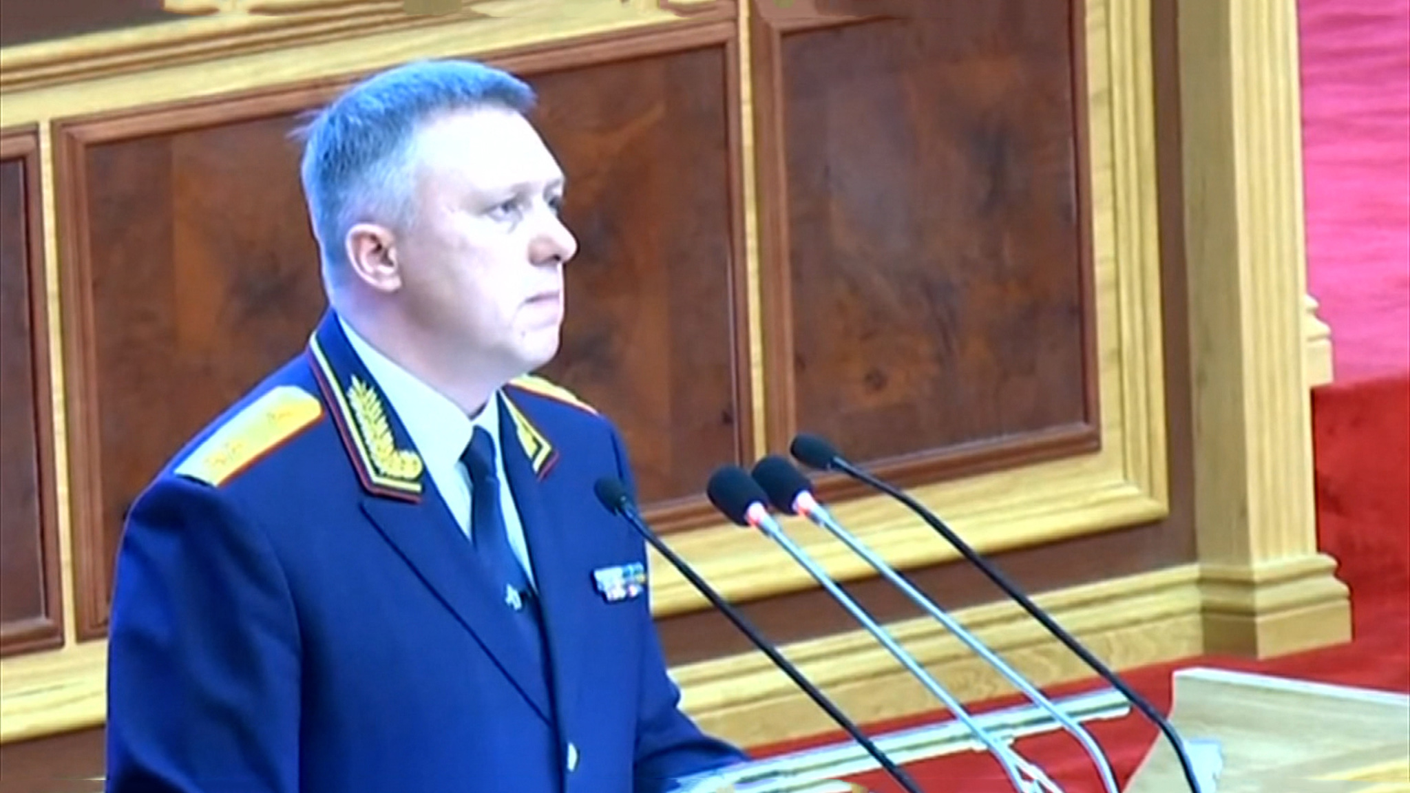 Генерал, прославившийся резонансным делом, уходит на пенсию