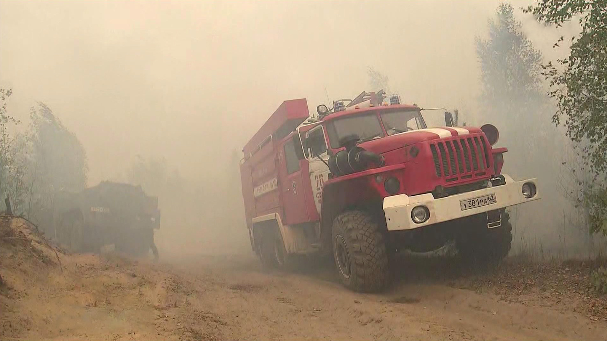 Борьбу с пожарами в Рязанской области осложняют жара и ветер