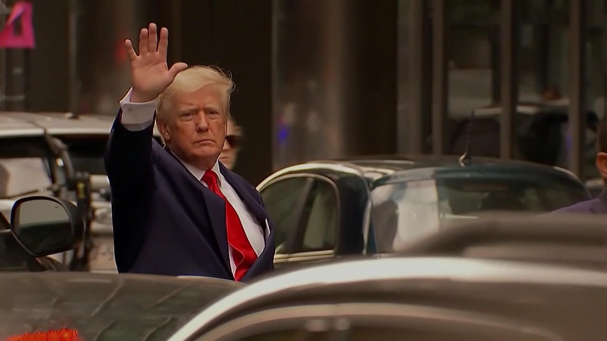 Кто и как пытается добраться до Трампа