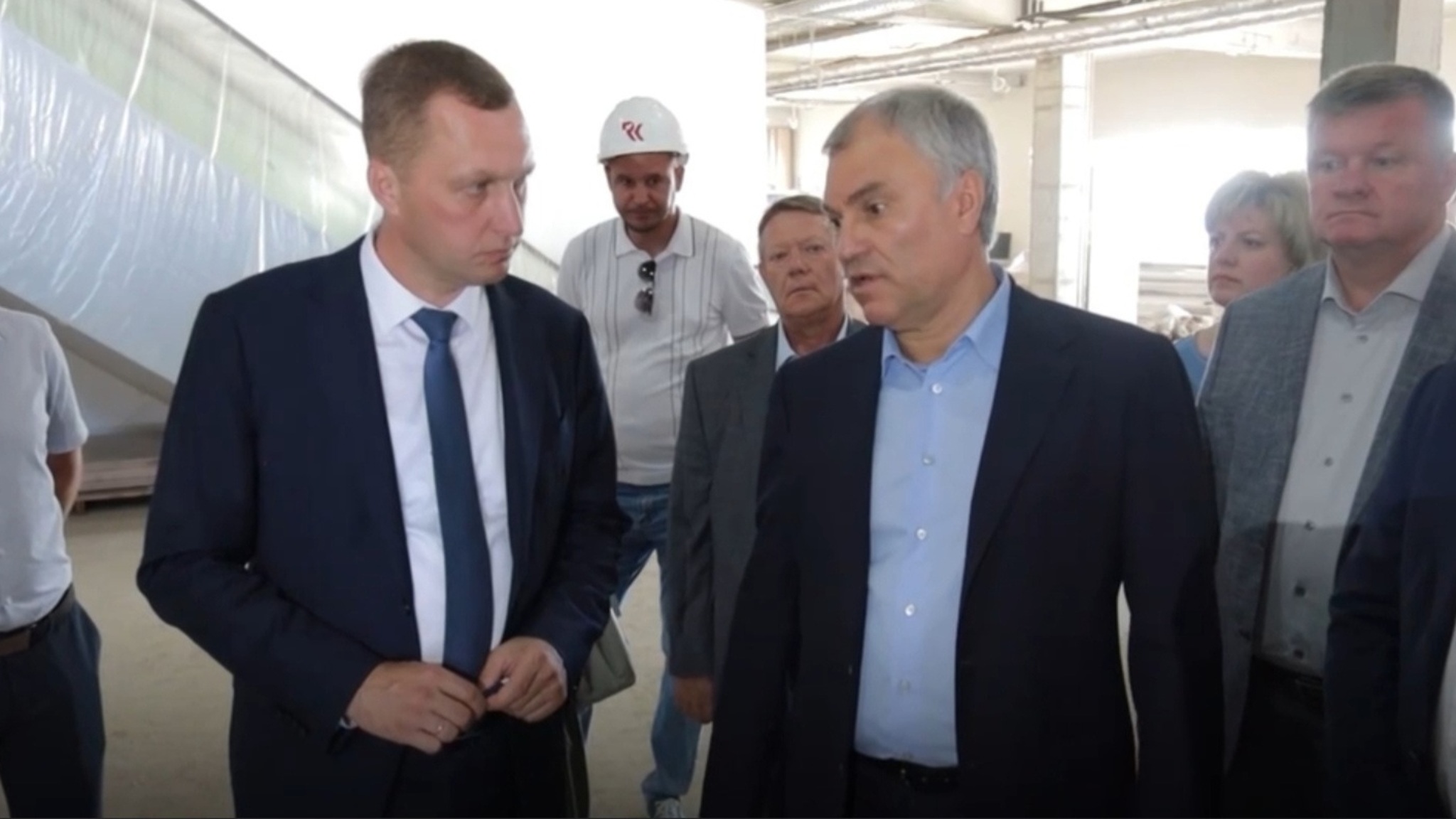 Вячеслав Володин посетил место строительства нового онкологического центра