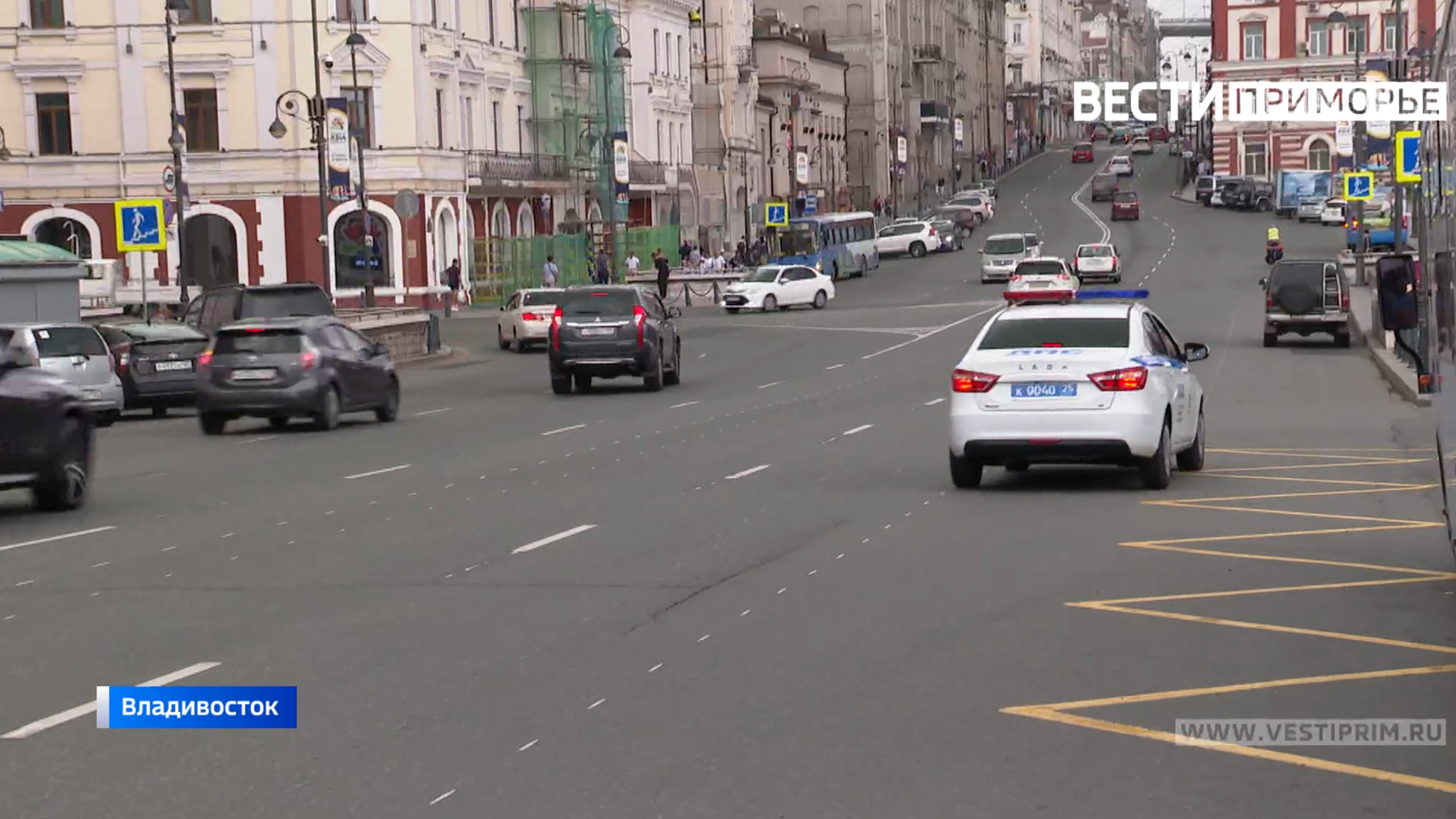 Новый дорожный эксперимент: странные полосы заметили водители в центре Владивостока
