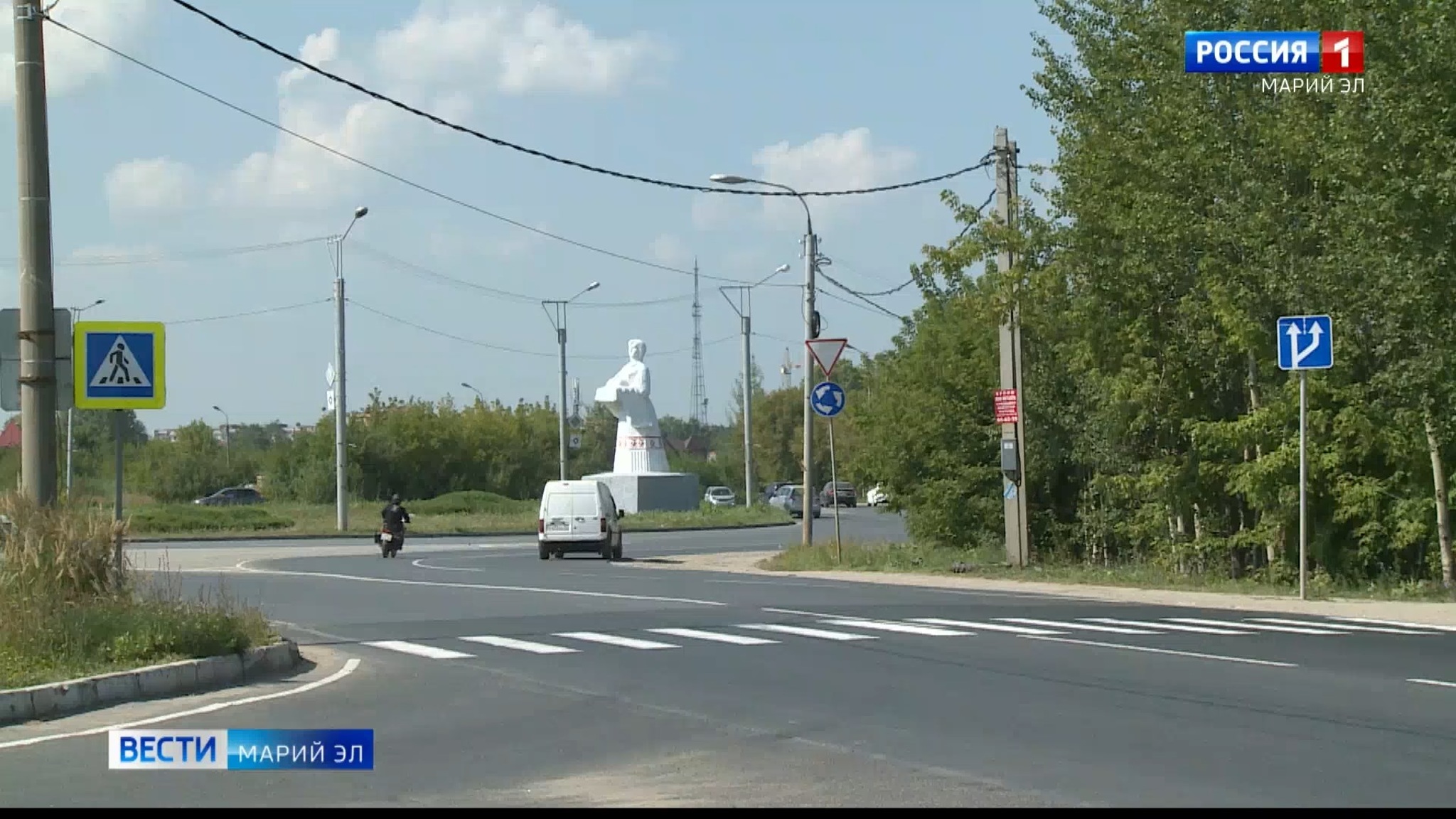 В Йошкар-Оле у скульптуры "Хлеб-соль" оборудовали пешеходный переход