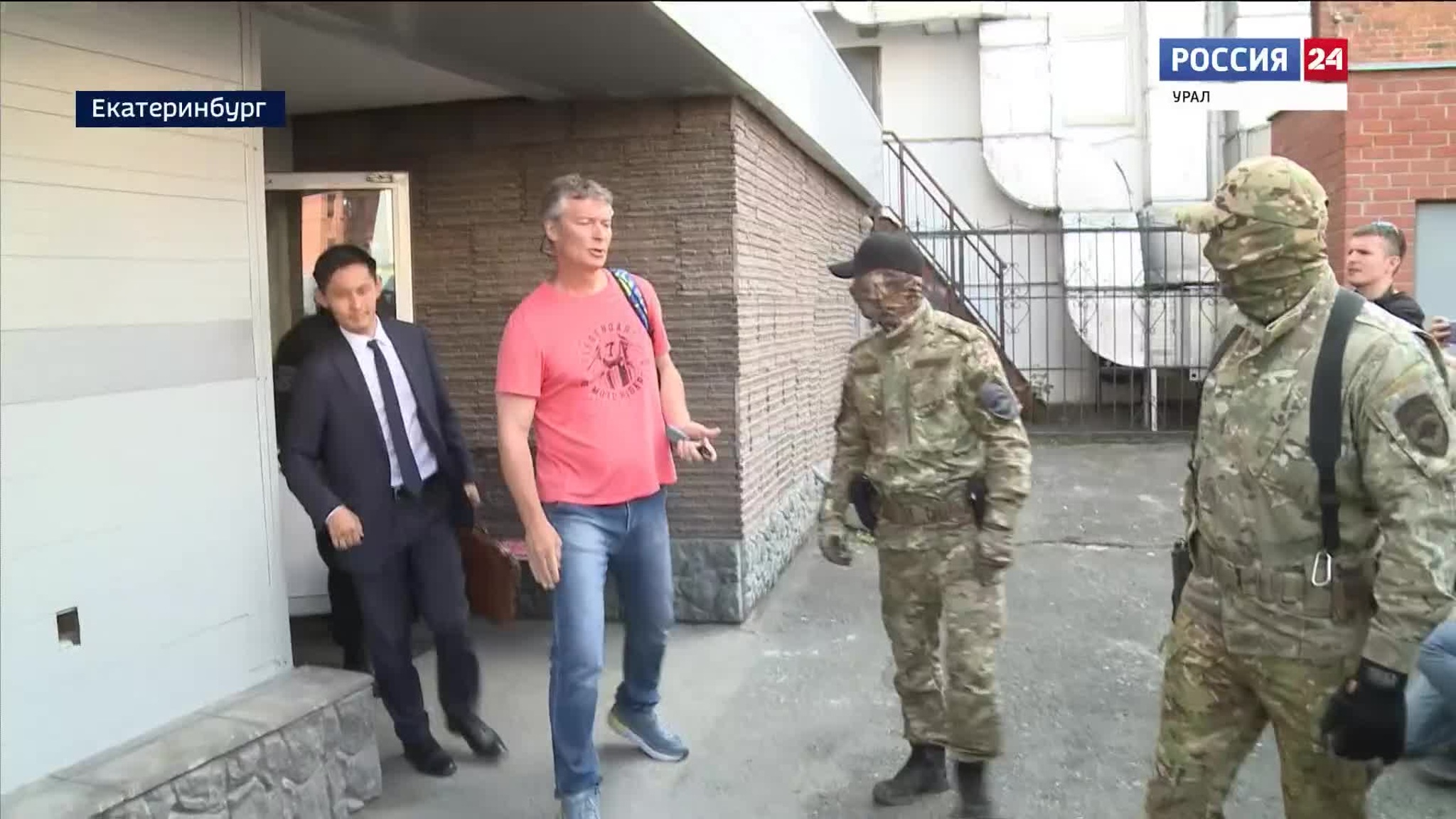 Евгений Ройзман будет доставлен в Москву