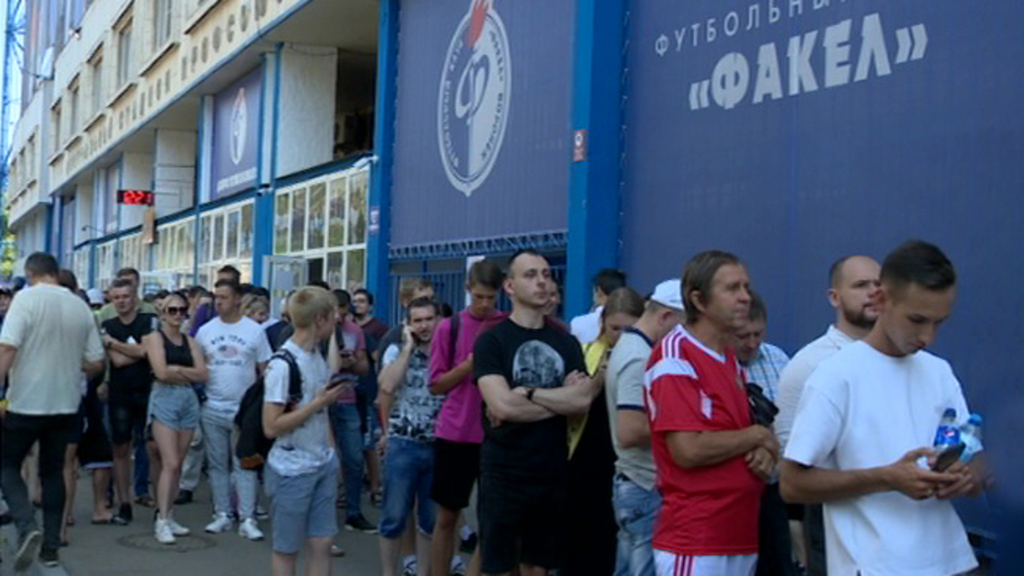 Очередь за билетами в Воронеже