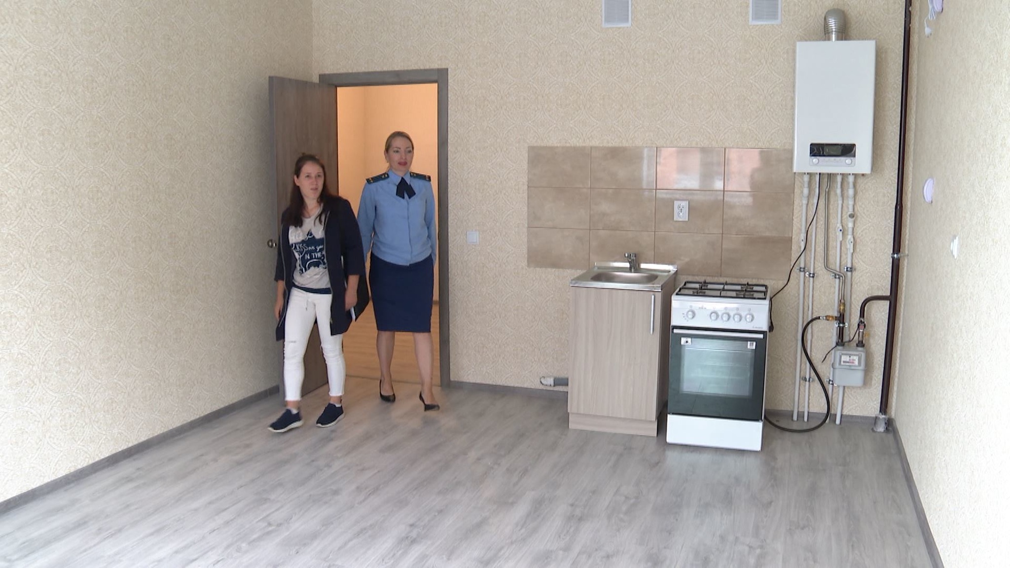 Прокуратура помогла сироте из Калининграда получить квартиру мечты