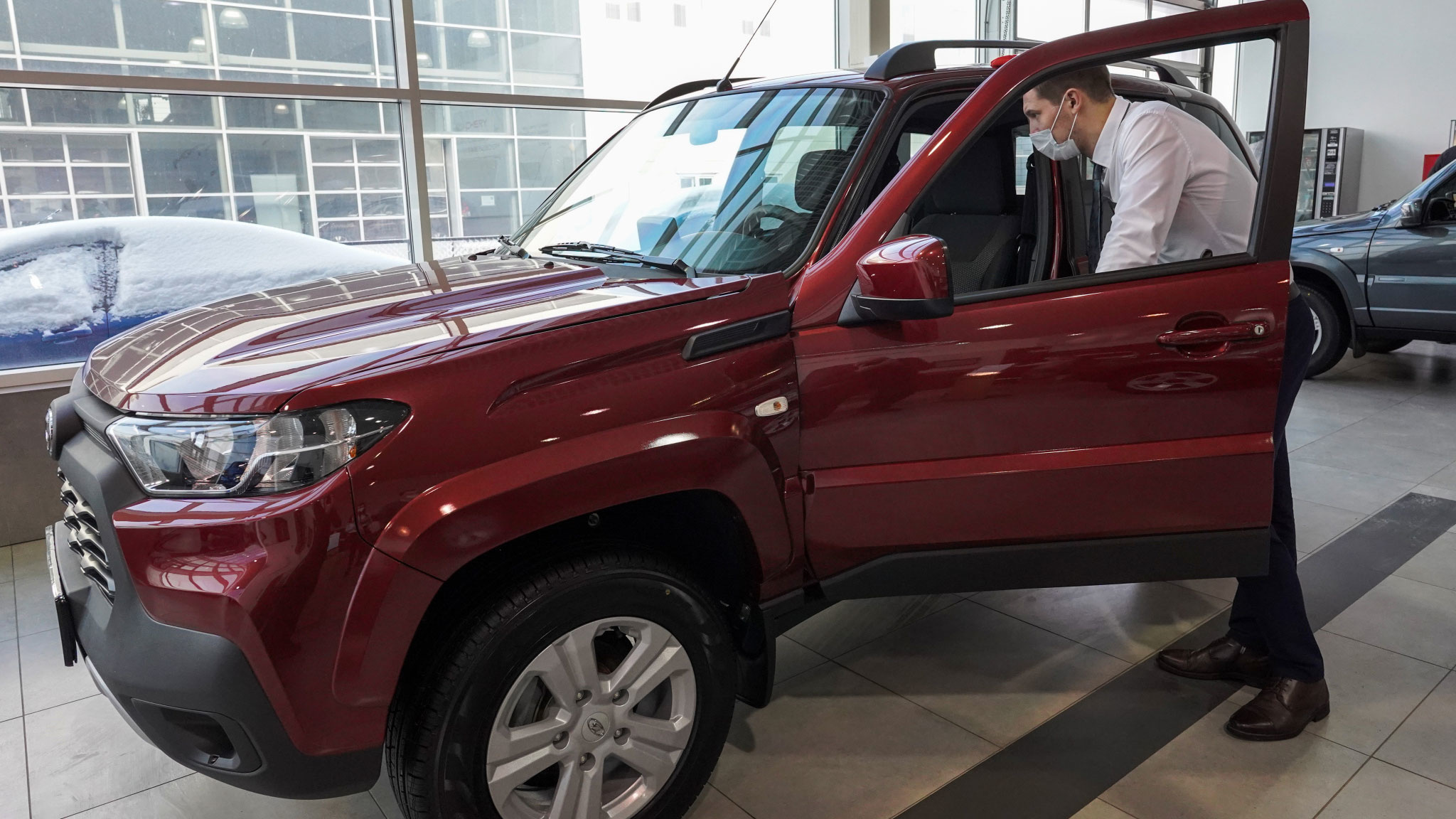 В России резко вырос спрос на легковые автомобили