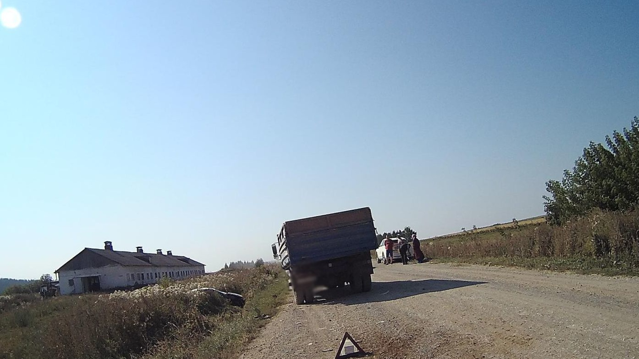 Два человека пострадали в столкновении "легковушки" и грузовика в Алнашском районе Удмуртии