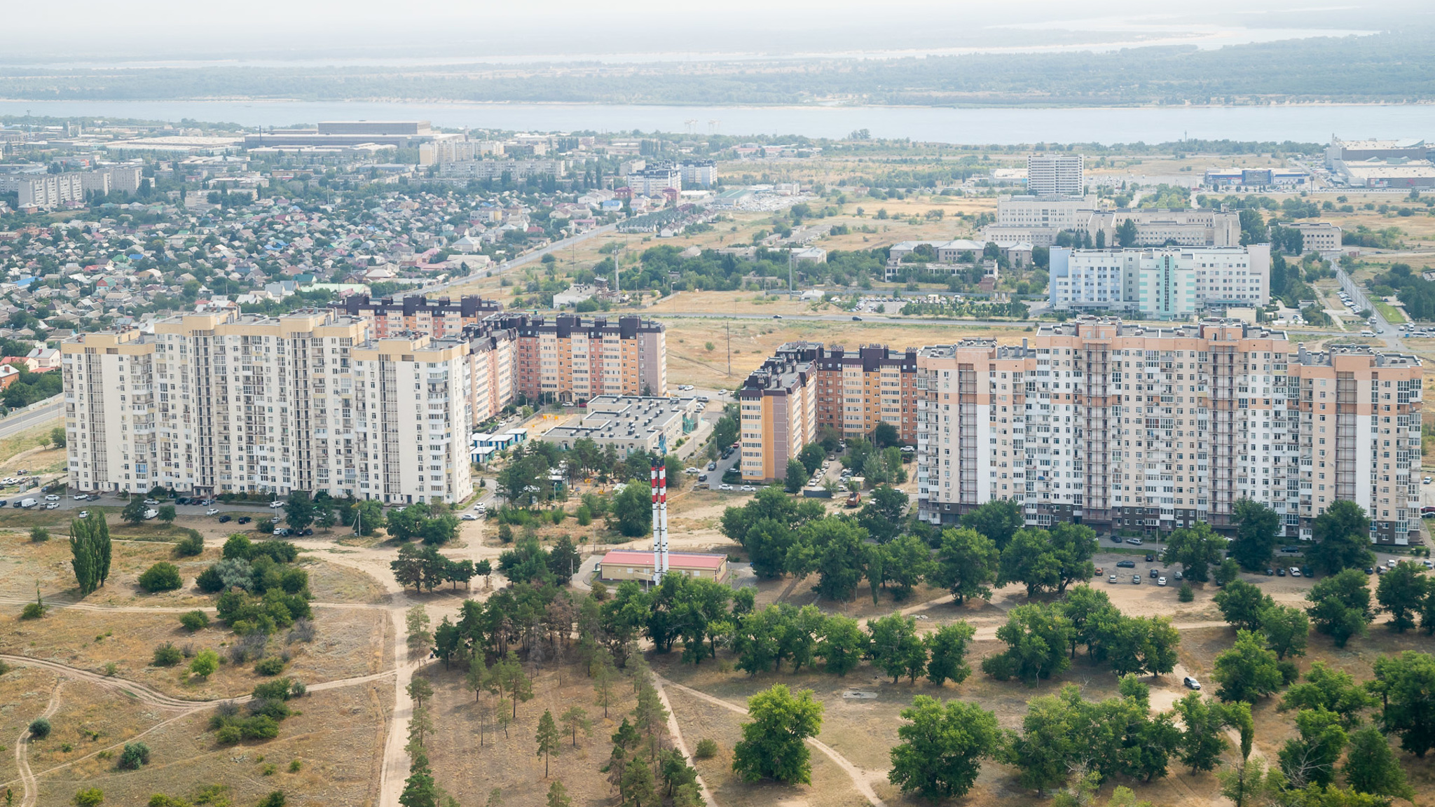 В Волгограде продолжается расселение жителей аварийных домов