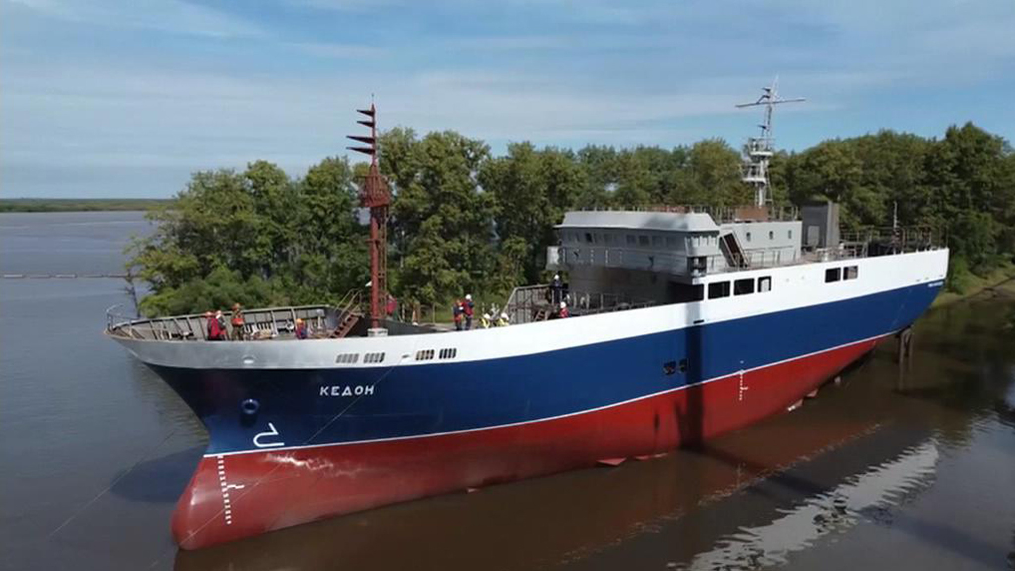 В Хабаровске выпустили новое краболовное судно