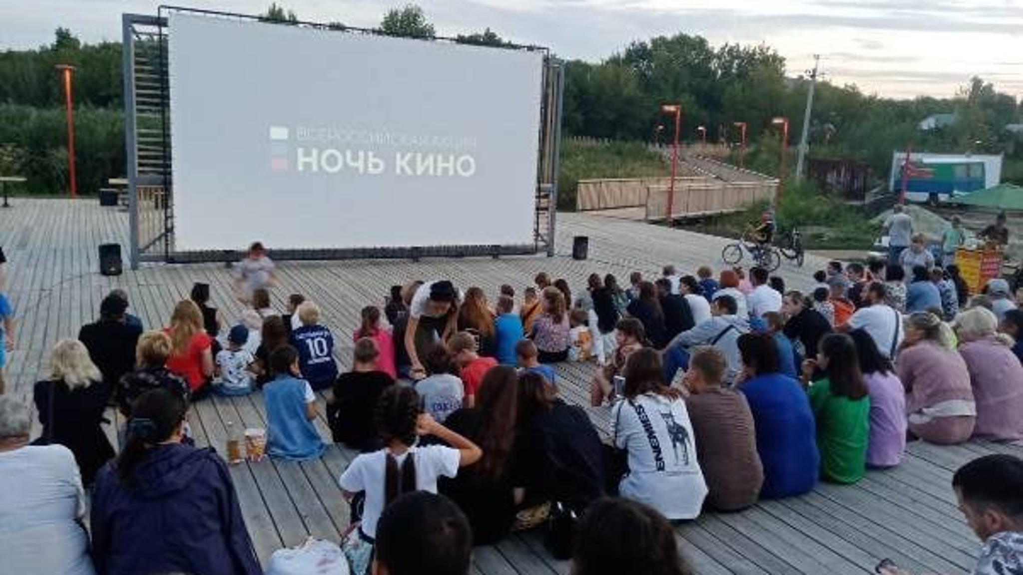"Ночь кино" объединила более 9500 любителей отечественного кино из Саратовской области