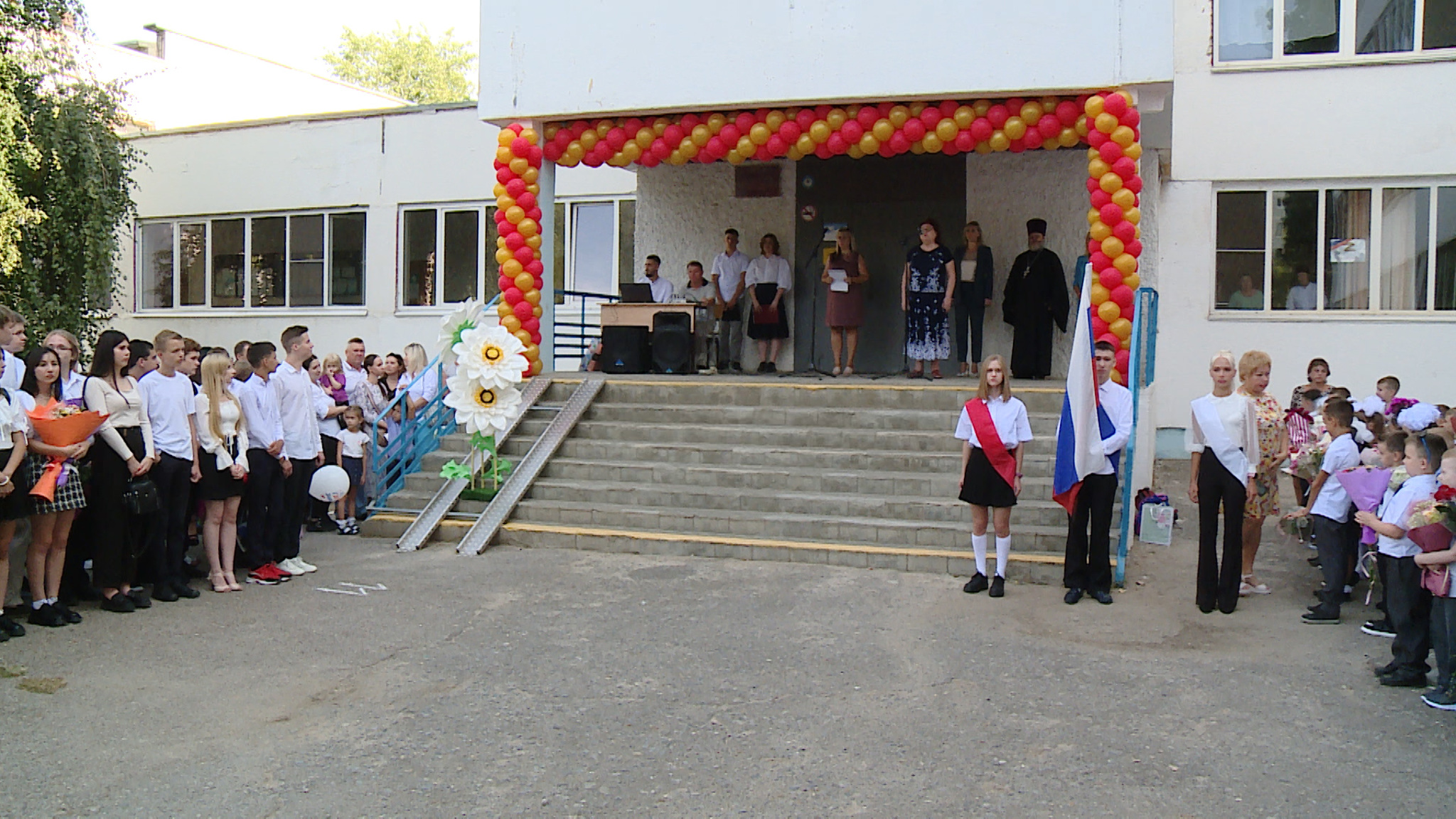В Волгограде более 1500 полицейских следили за безопасностью на линейках