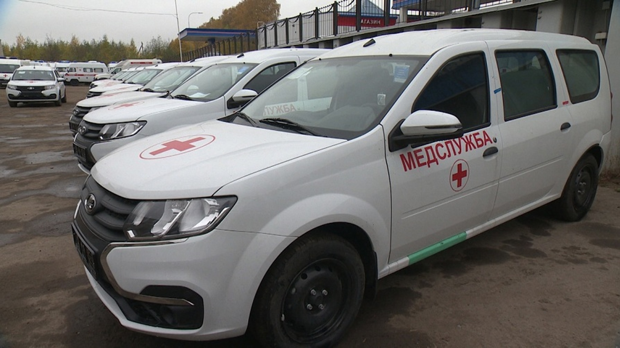 Автопарк Псковской области пополнится школьными автобусами и машинами скорой помощи