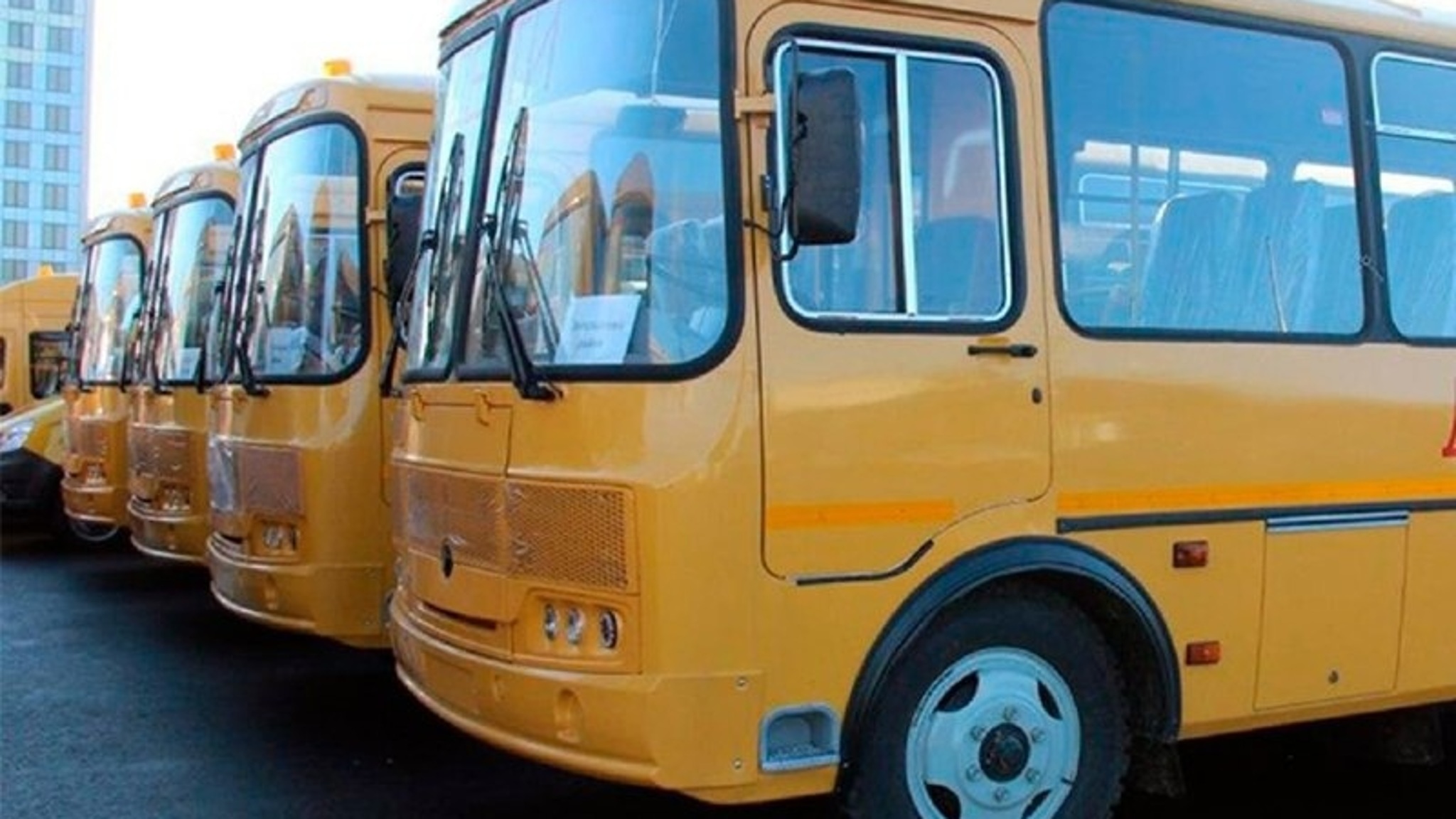 Регион получит машины "скорой помощи"‎ и новые автобусы