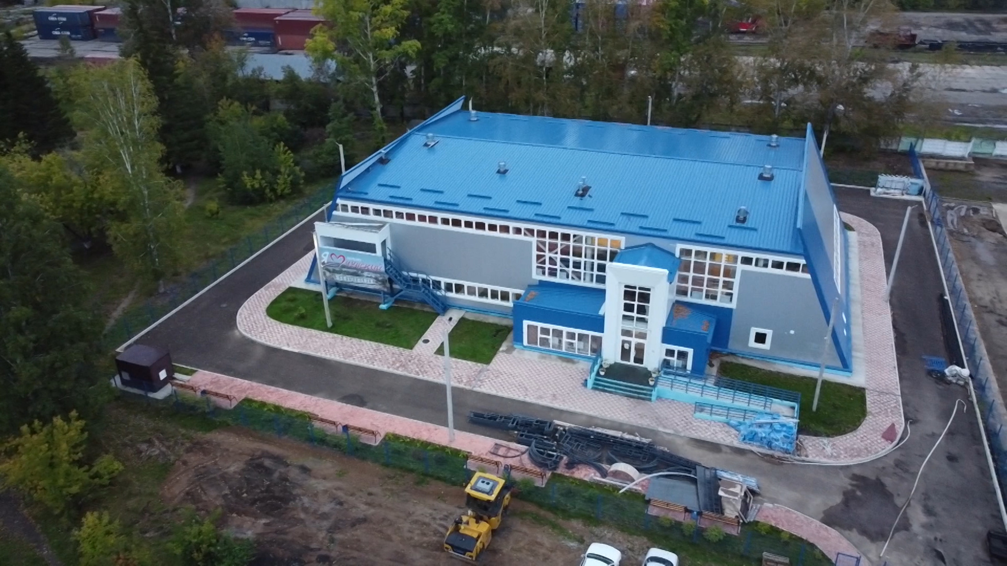 В поселке Чунский значительно раньше сроков сдали школу после капитального ремонта