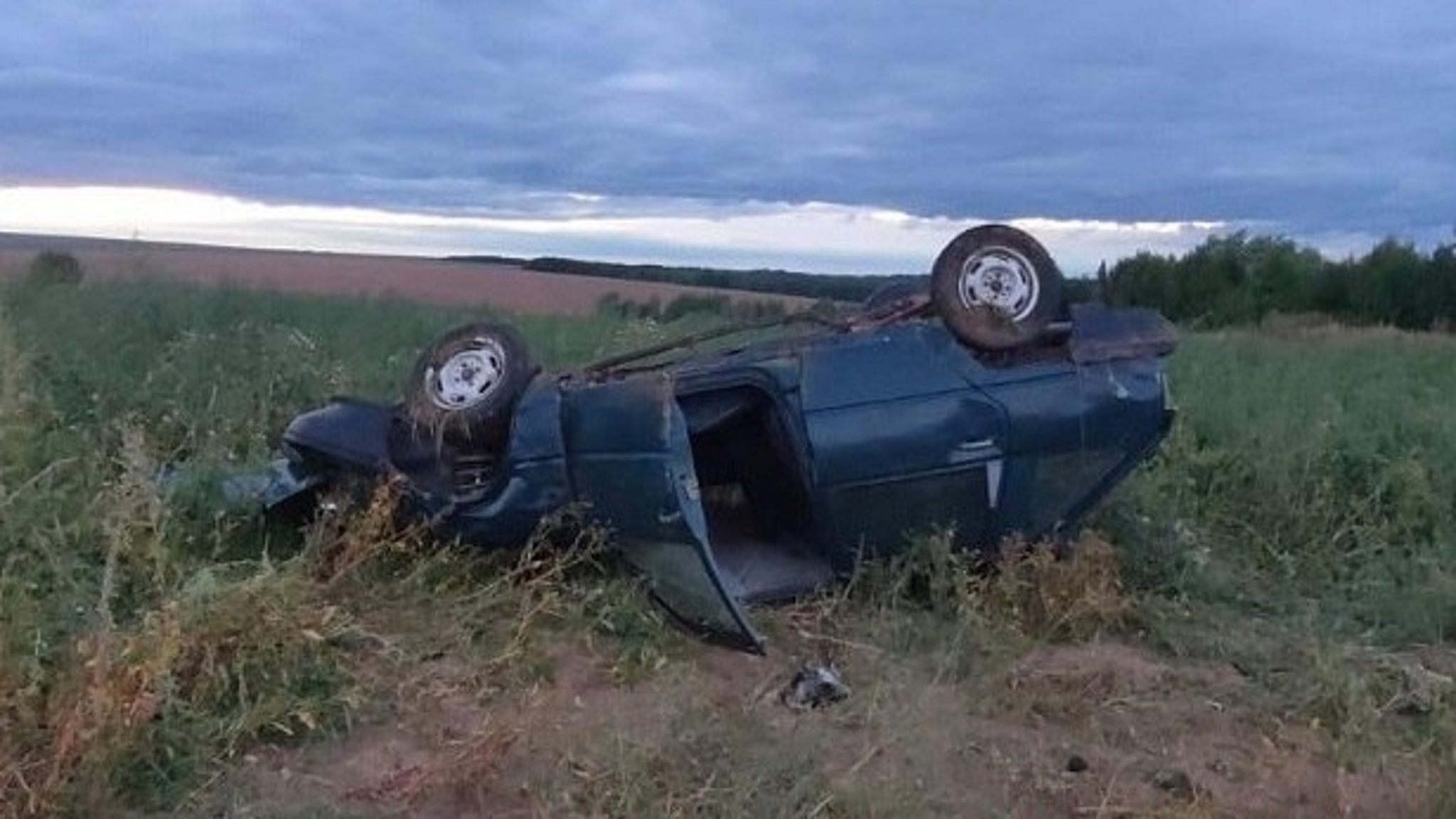 Водитель автомашины ИЖ погиб, вылетев в кювет на трассе в Марий Эл
