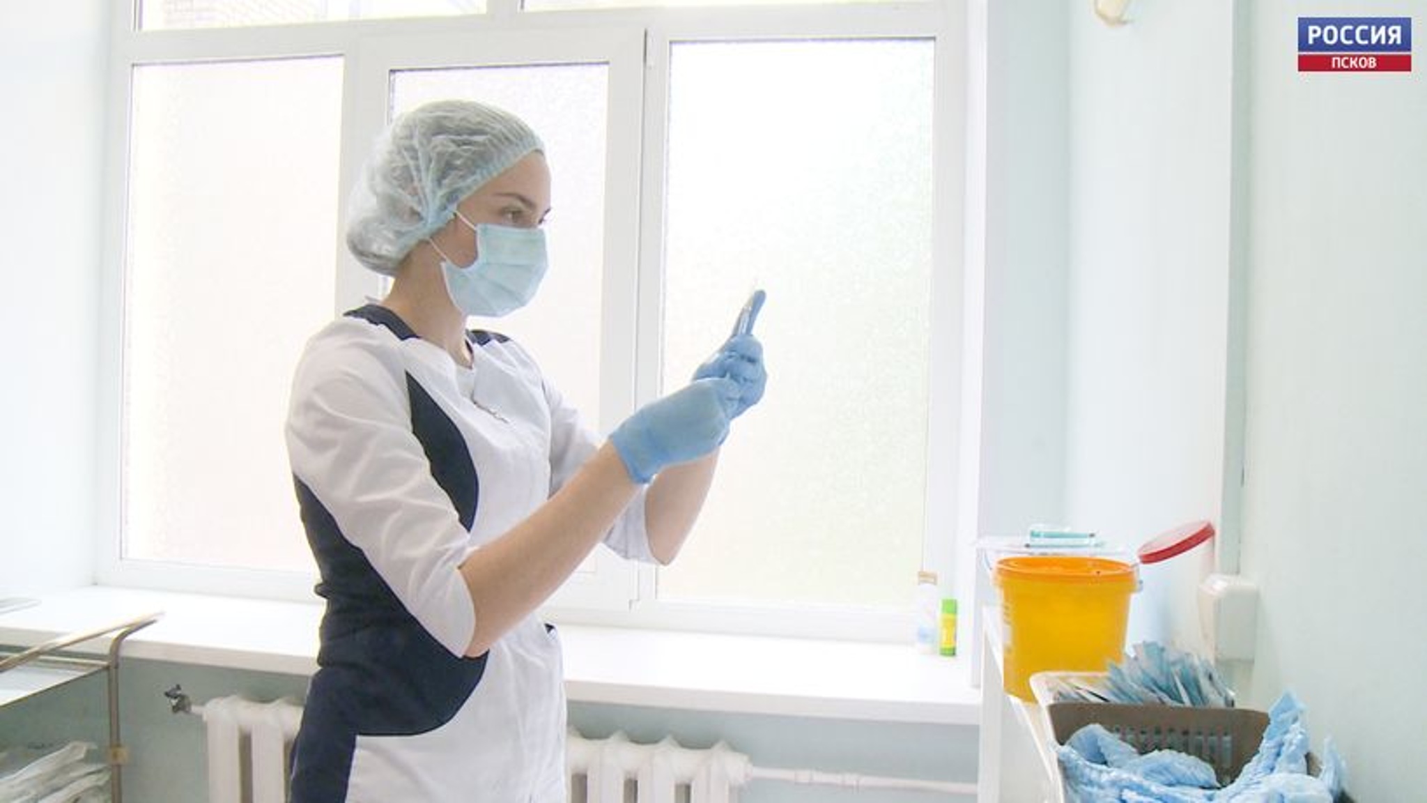 Медики приглашают на вакцинацию от COVID-19 детей от 12 до 17 лет