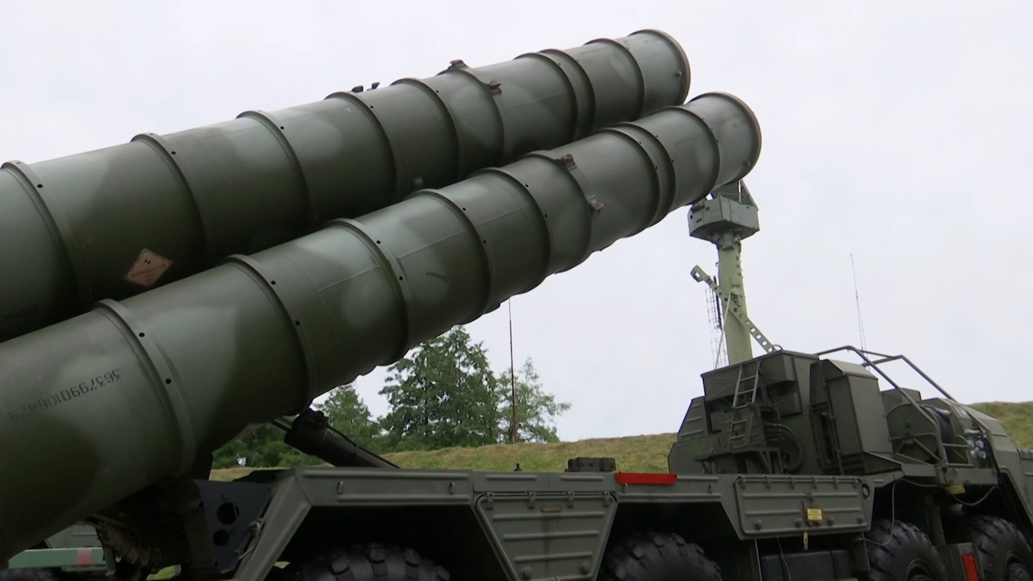 В Калининградской области прошли учения расчетов ракетных систем С-400