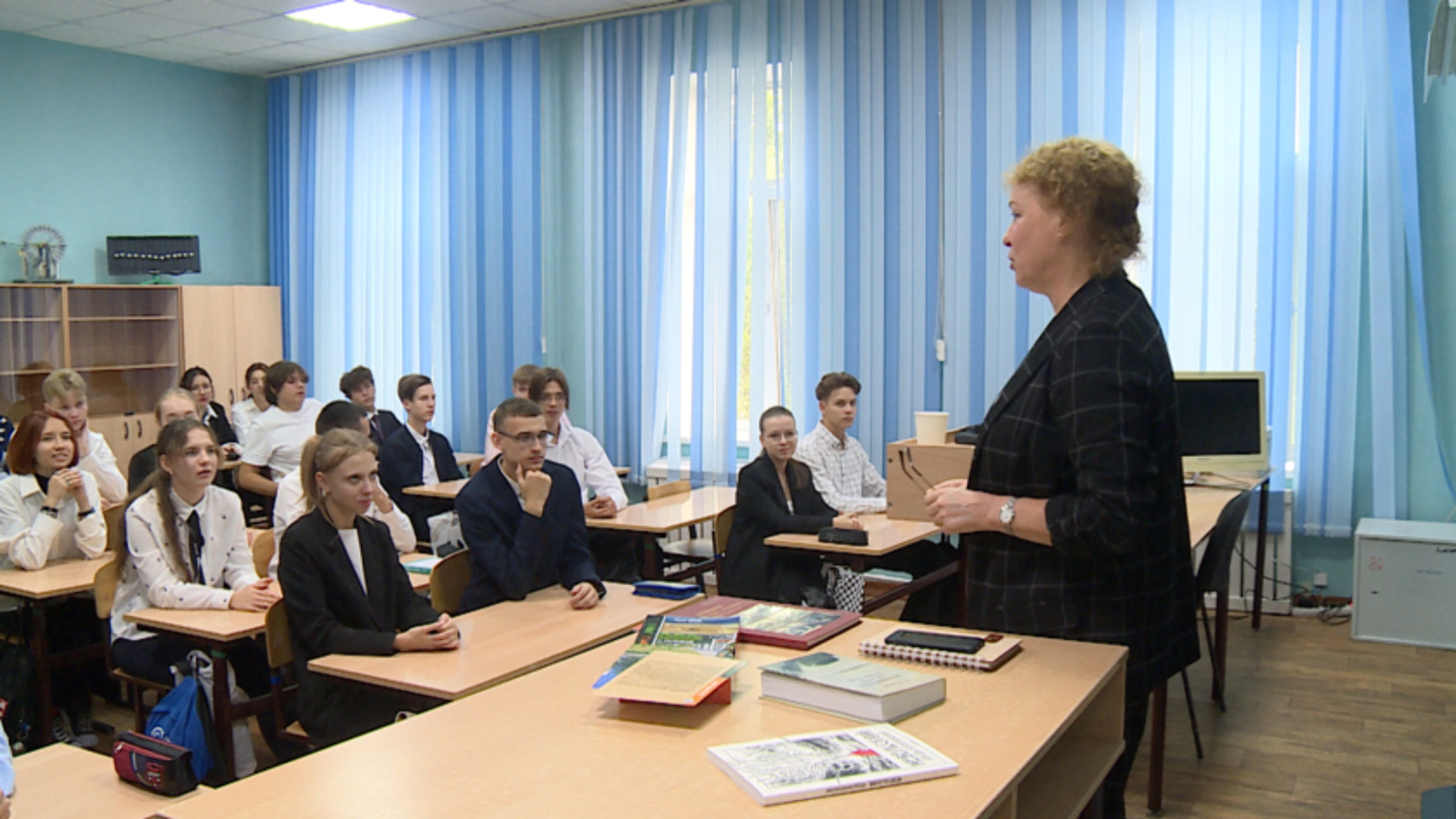 "Поделись своим Знанием": патриотический урок провели для благовещенских школьников