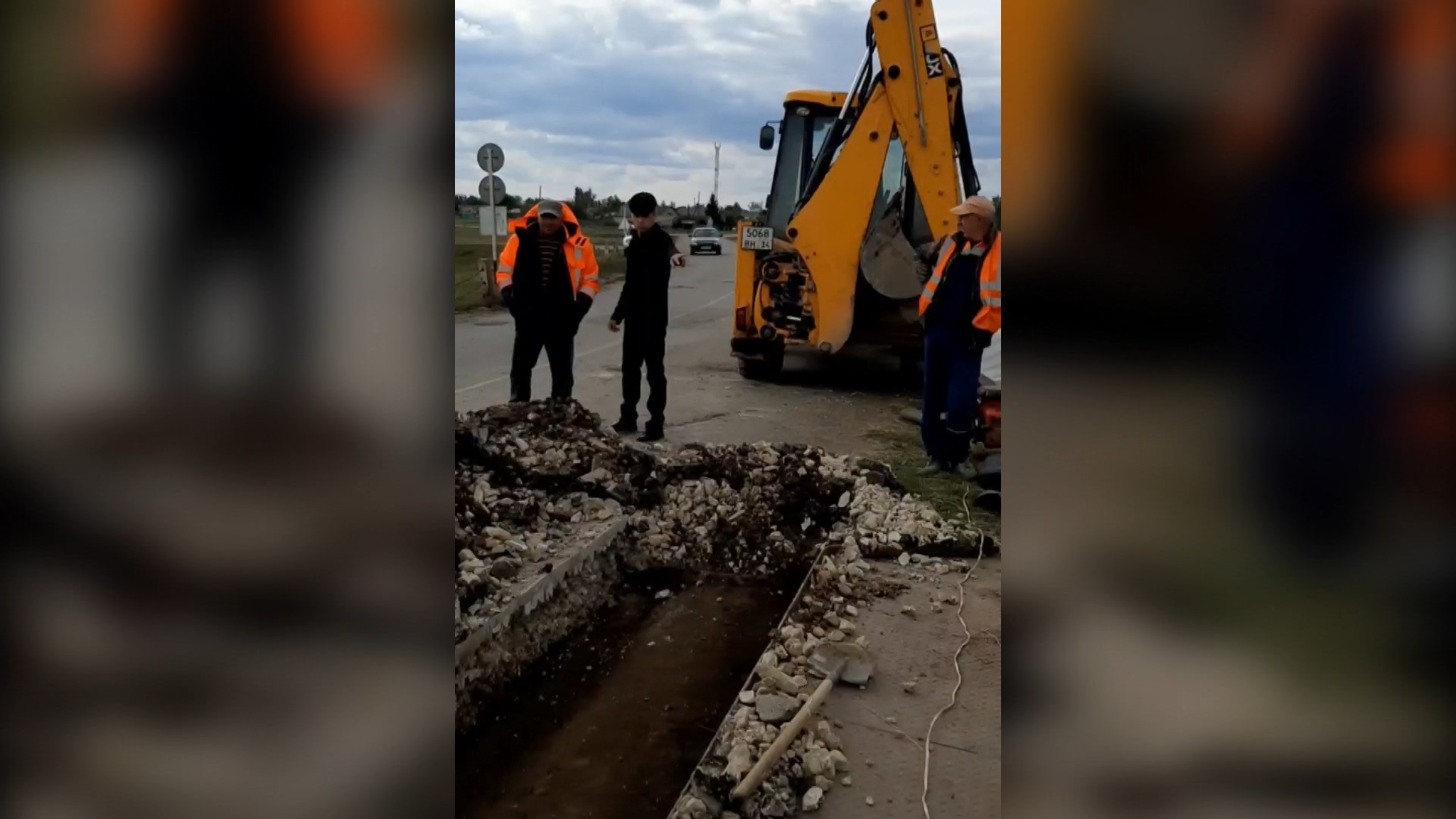 Большегрузы обрушили мост в Волгоградской области