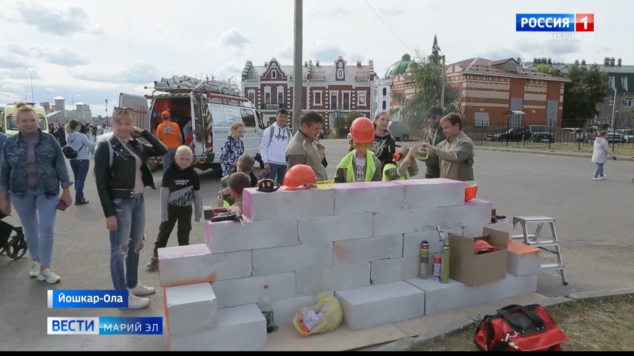 Первоклассники Йошкар-Олы познакомились с разными профессиями