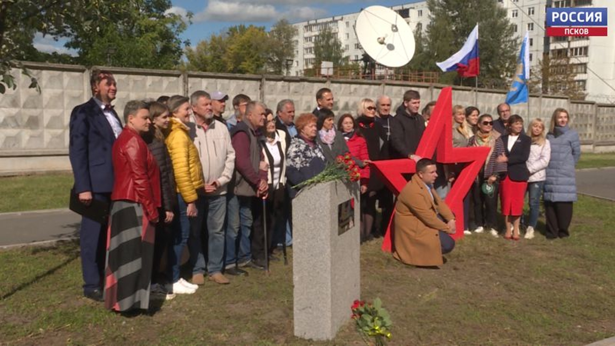 В сквере у Телецентра сегодня открылся памятный знак в честь погибших журналистов